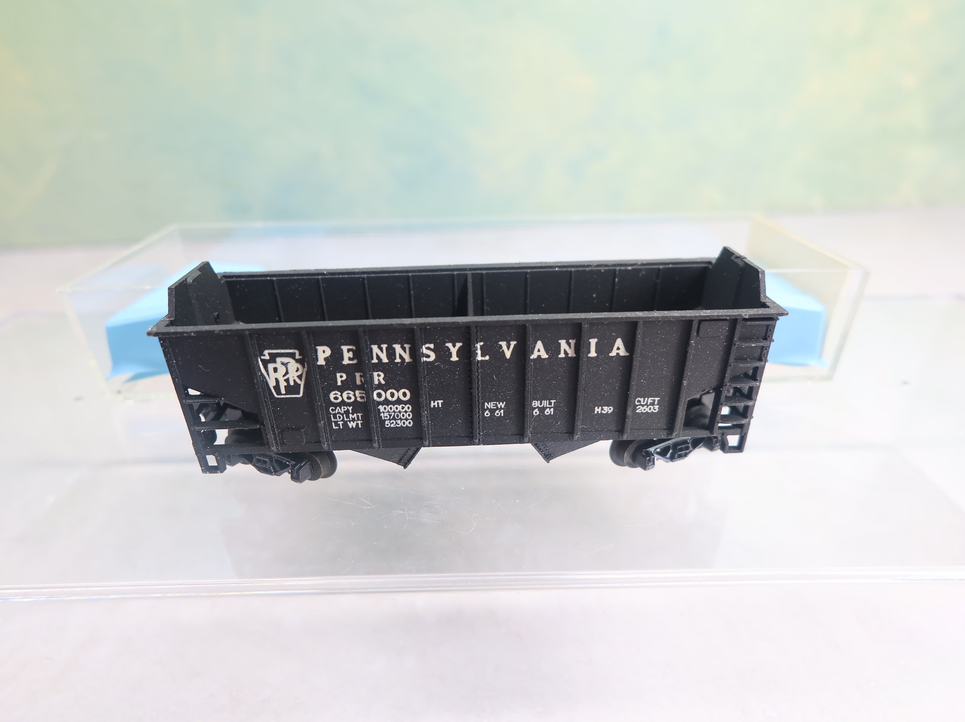 USED Atlas 2242 N Scale 2 Bay Open Hopper Pennsylvania PRR #665000