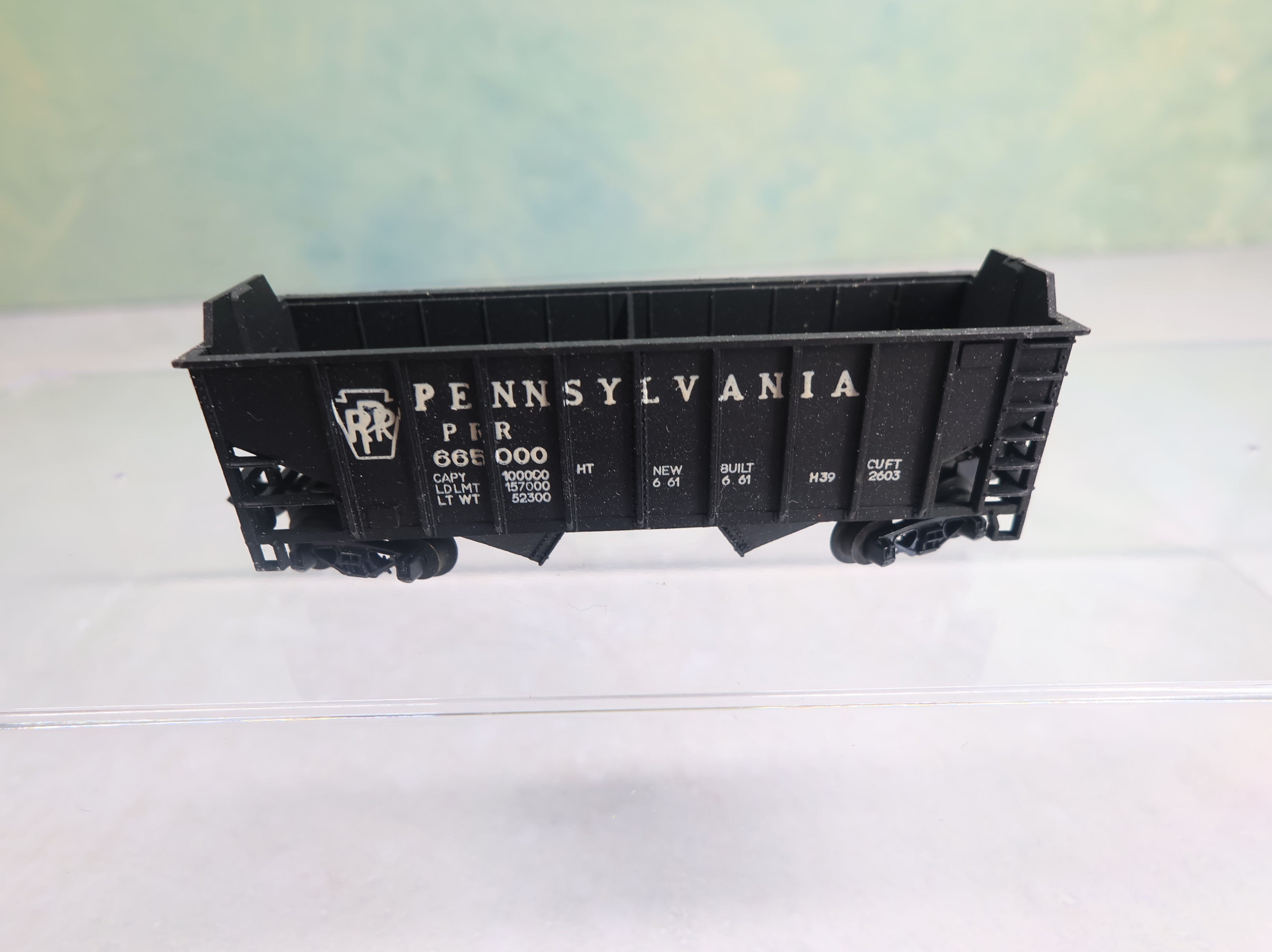 USED Atlas 2242 N Scale 2 Bay Open Hopper Pennsylvania PRR #665000