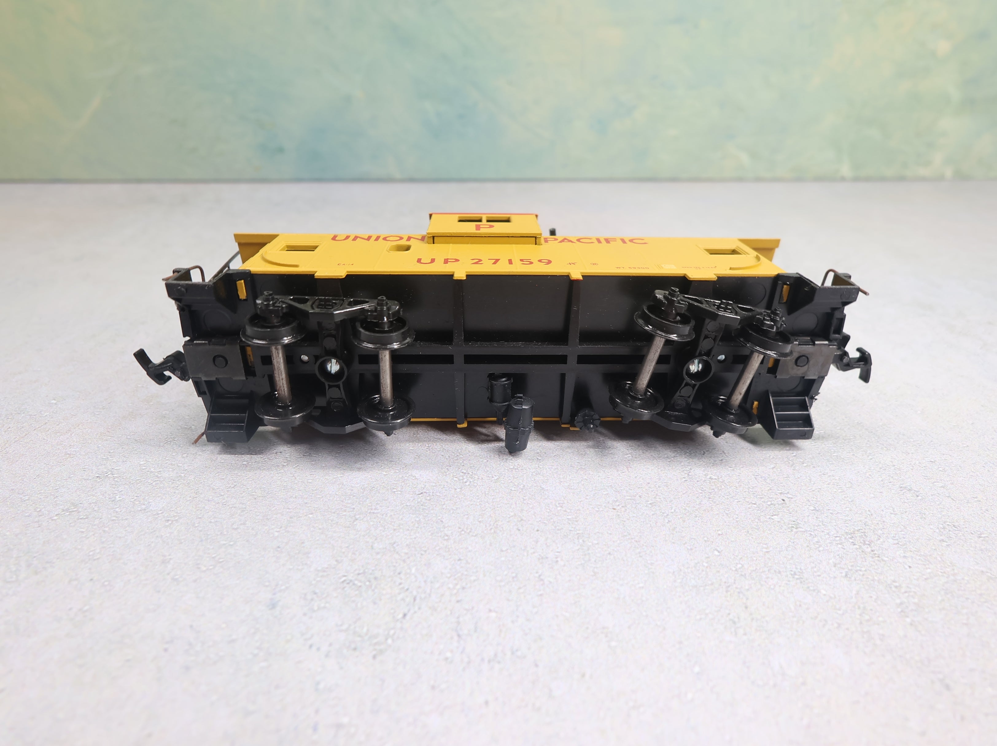 USED Athearn HO Scale Caboose Union Pacific UP #27159