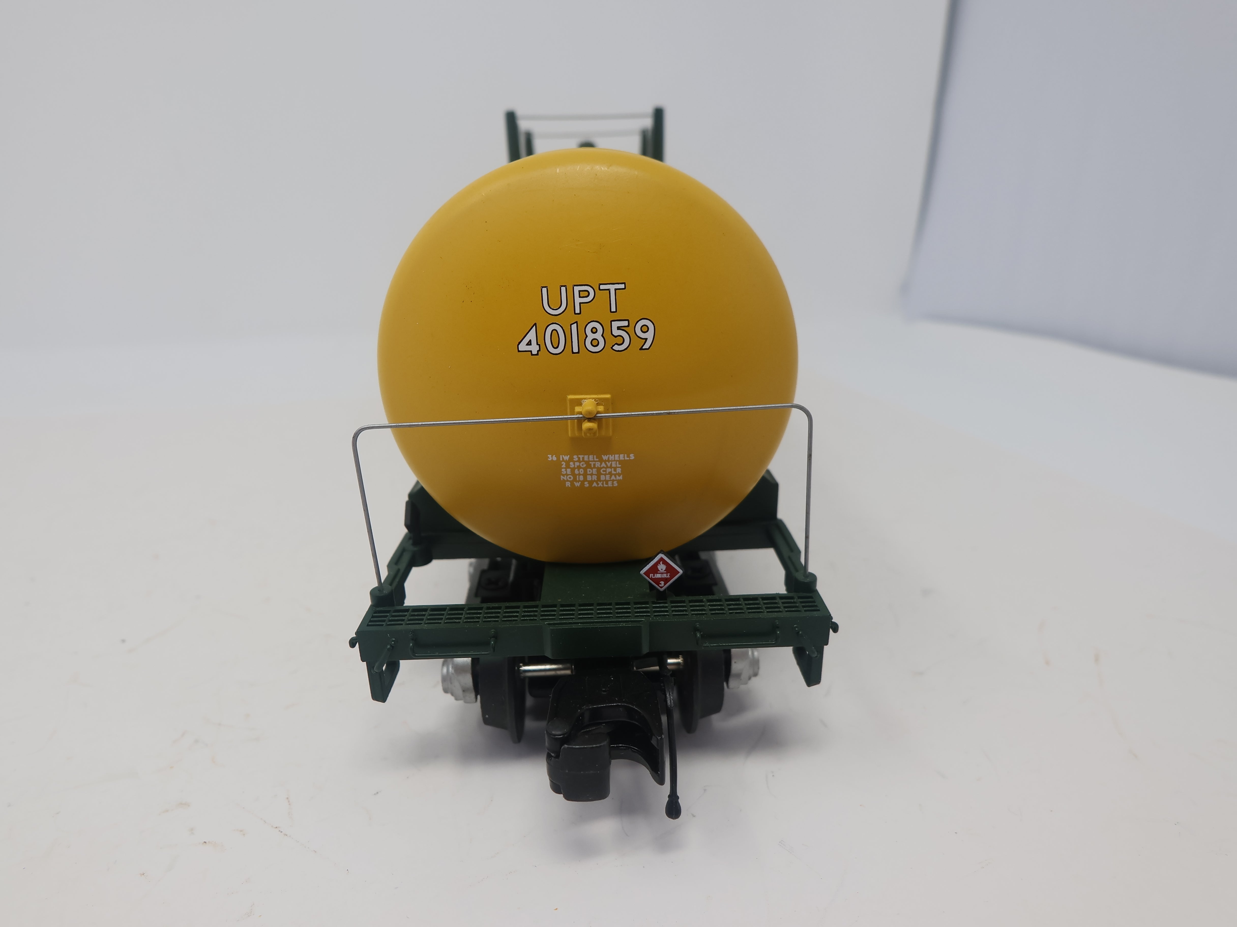 USED MTH Premier 20-96167 O, Tank Car Union Pacific Heritage Series, Chicago & North Western UPT #401859