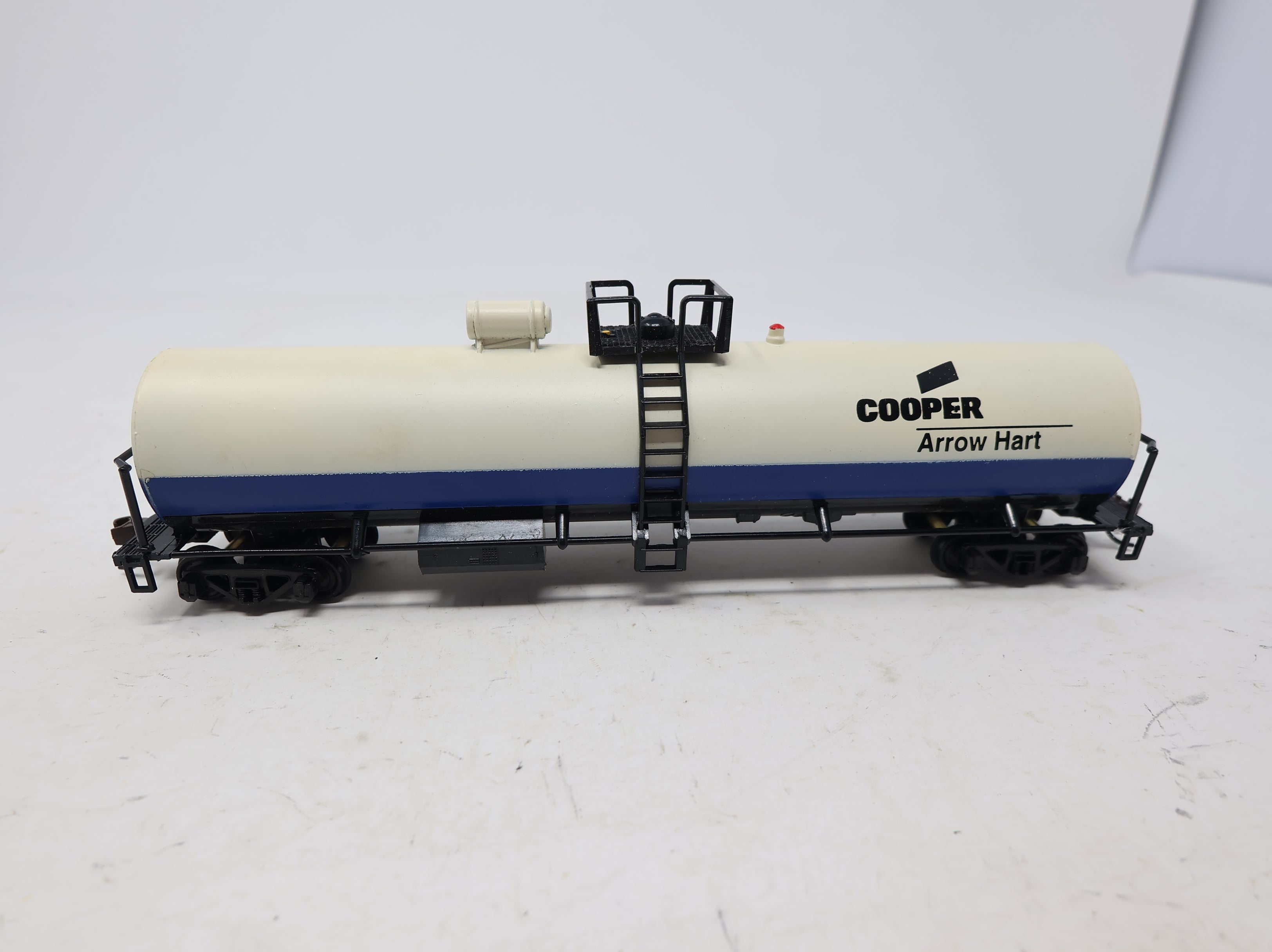 USED AHM HO Scale Tank Car Cooper Arrow Hart