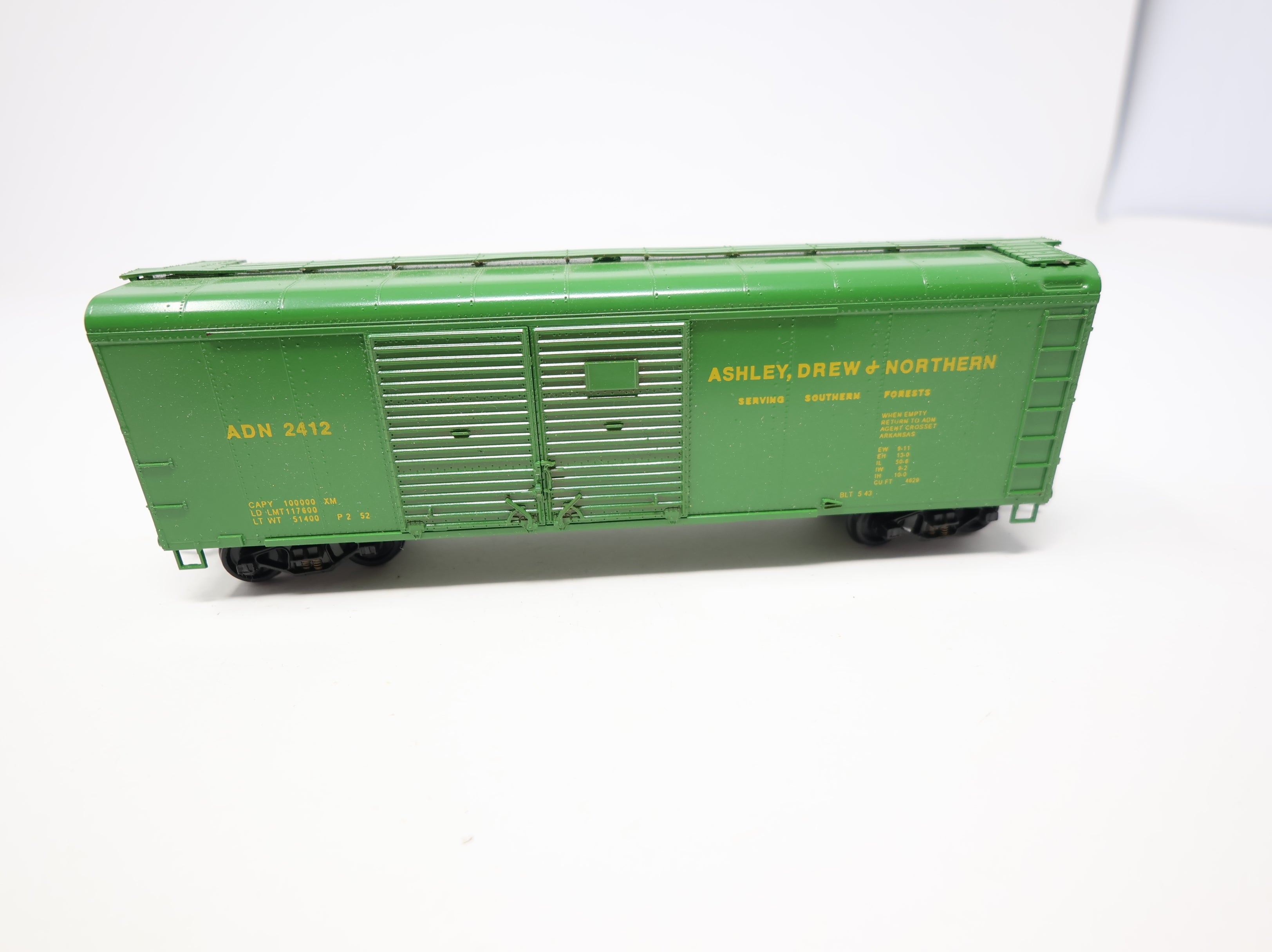 USED Bowser HO Scale 40' Rounded Top Box Car Ashley, Drew and Northern ADN #2412