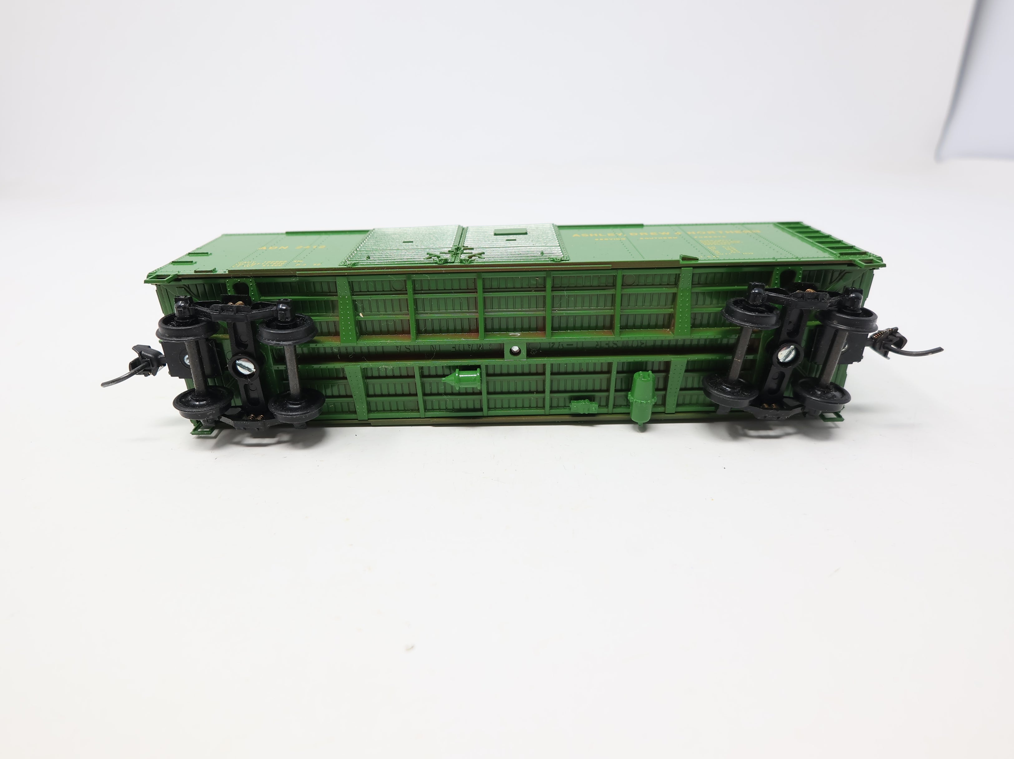 USED Bowser HO Scale 40' Rounded Top Box Car Ashley, Drew and Northern ADN #2412