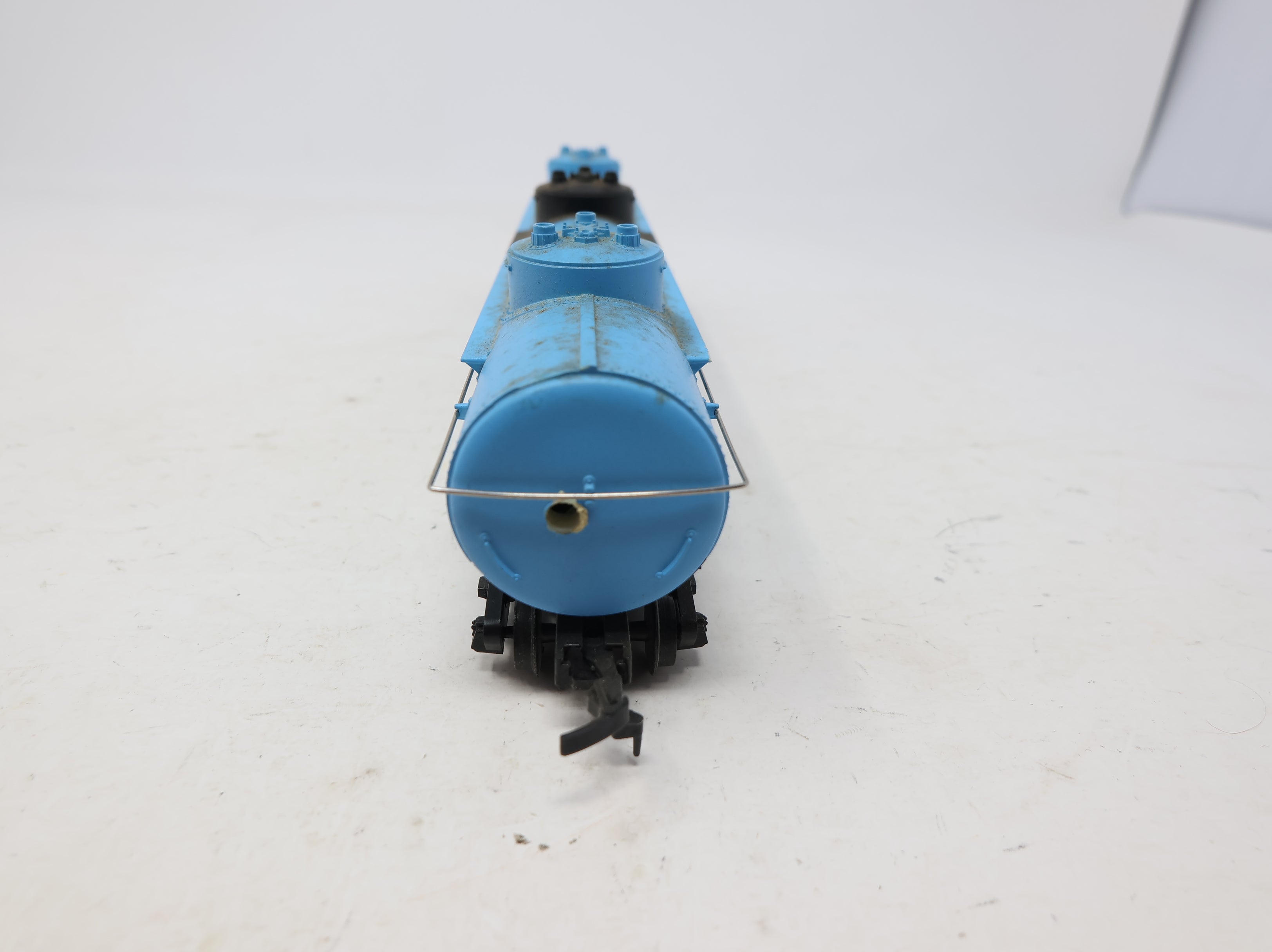 USED HO Scale Large Triple Dome Tank Car DOW DOWX #38321