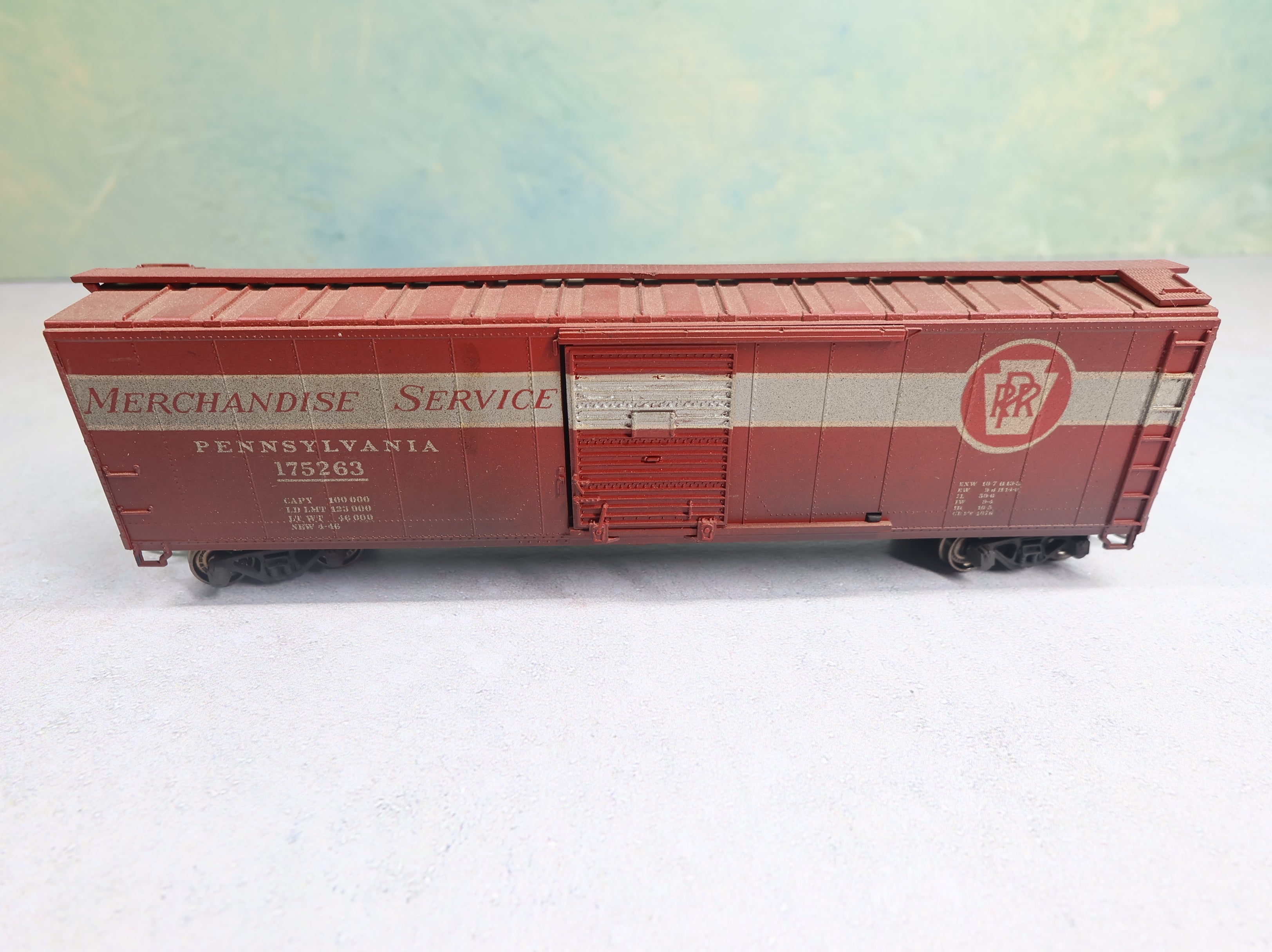 USED Athearn HO Scale 50' Box Car Pennsylvania #175263 Merch Service Weathered