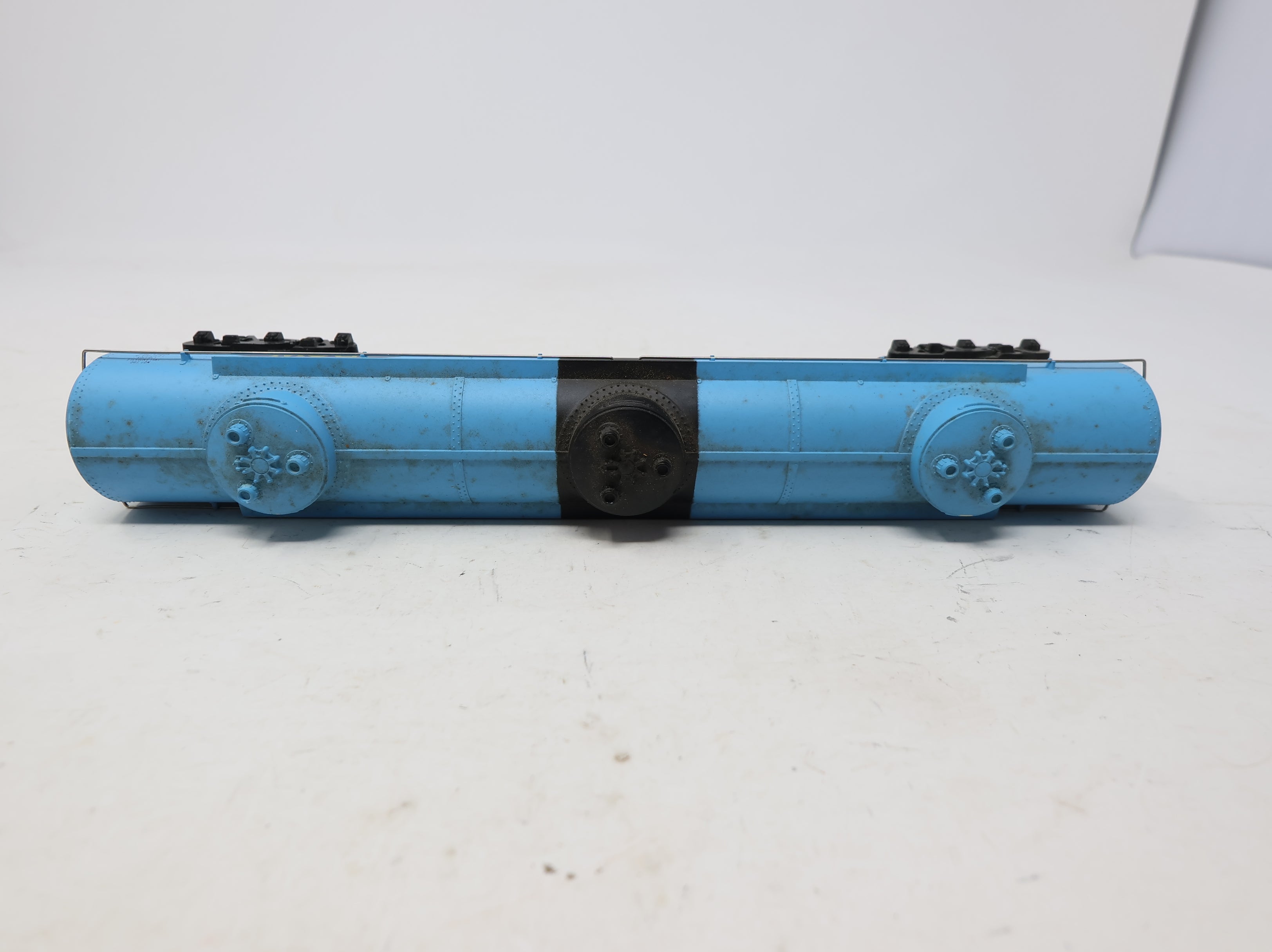 USED HO Scale Large Triple Dome Tank Car DOW DOWX #38321