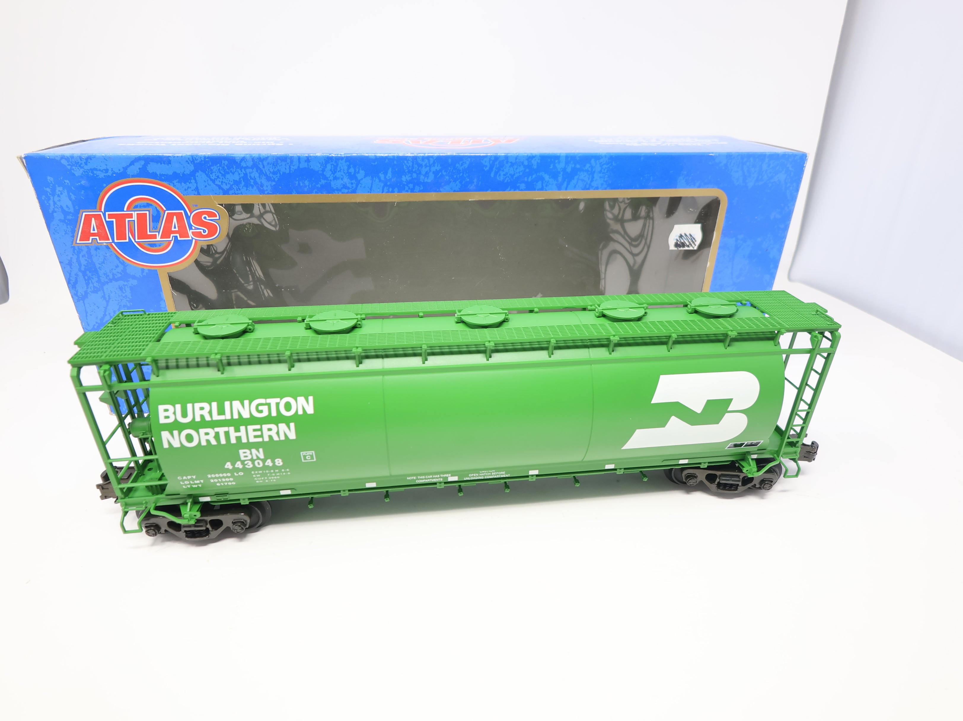 USED Atlas #6331-1 O 6 Bay Cylindrical Hopper Burlington Northern BN #443048