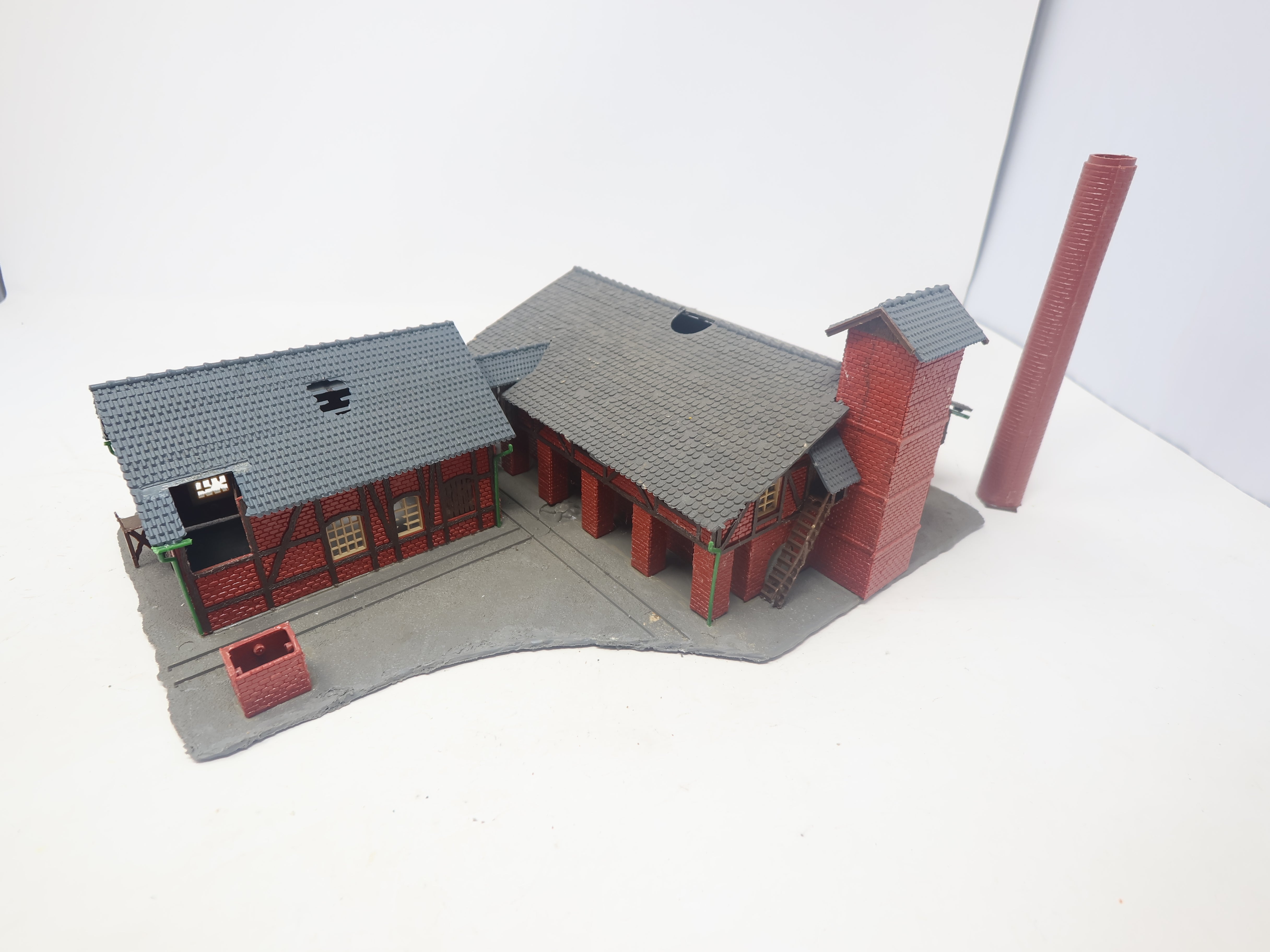 USED Tyco HO Scale, Abandoned Factory Building