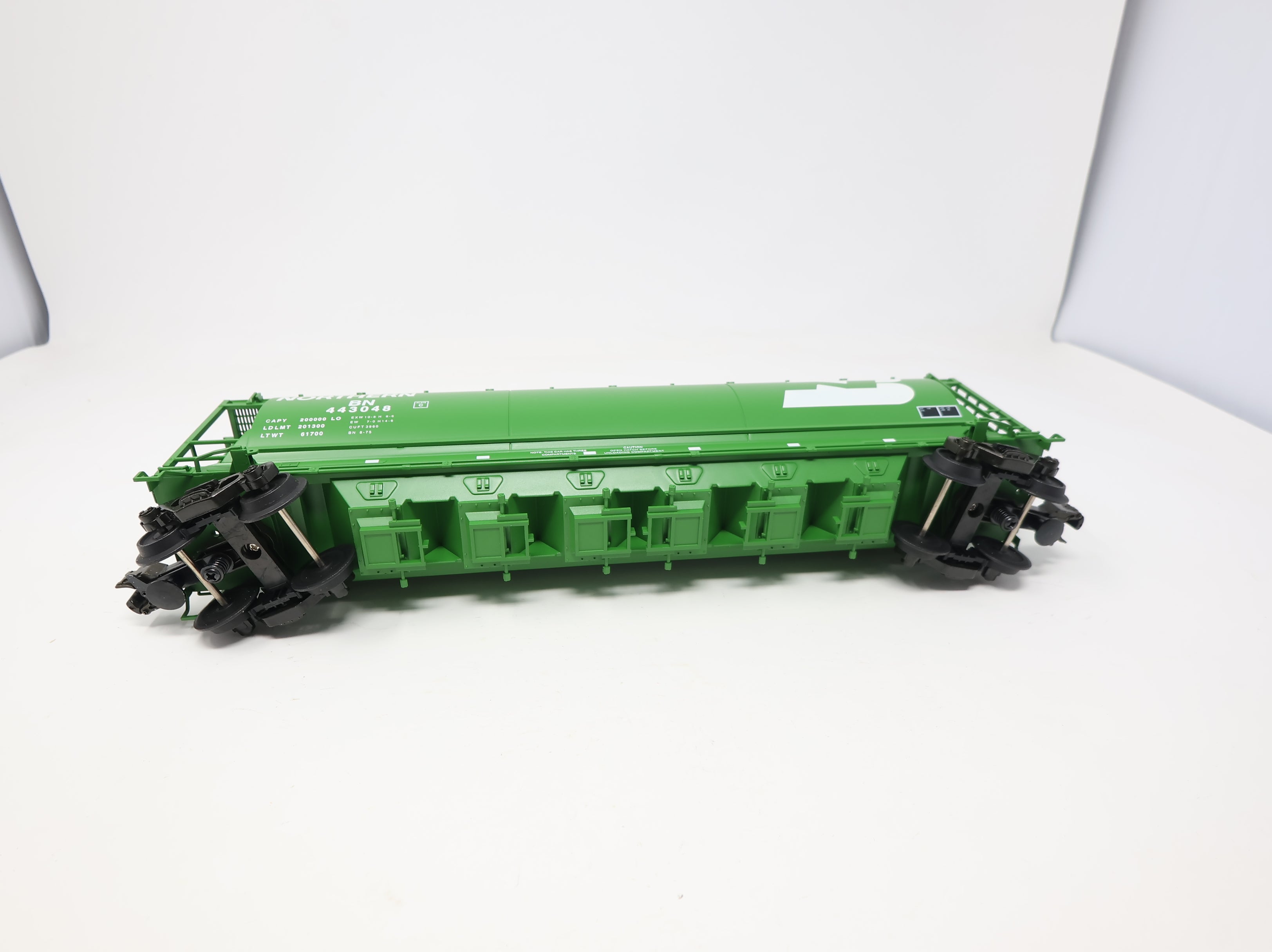 USED Atlas #6331-1 O 6 Bay Cylindrical Hopper Burlington Northern BN #443048