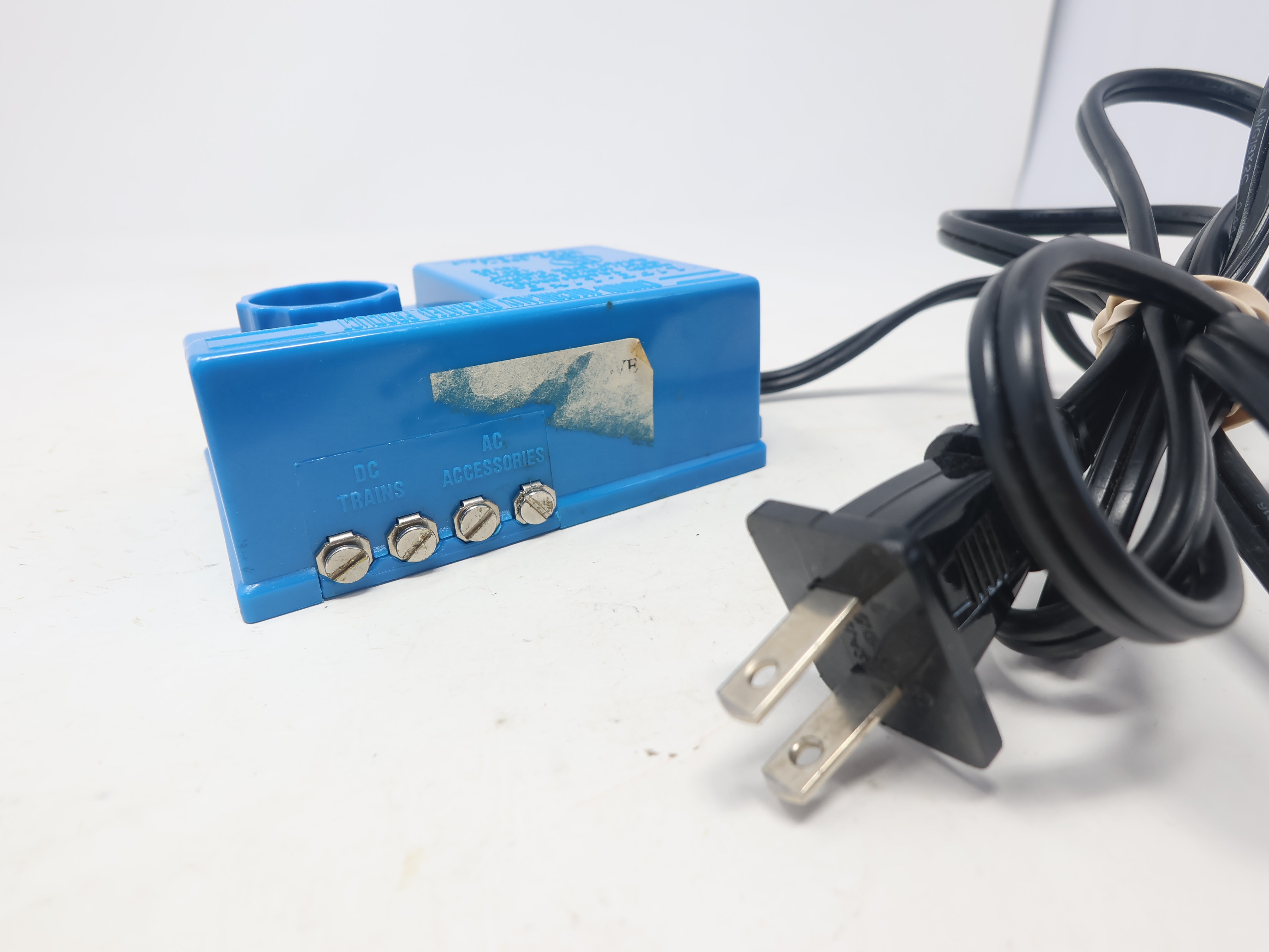 USED Life-Like Multi Scale, Hobby Transformer Power Pack, Light Blue