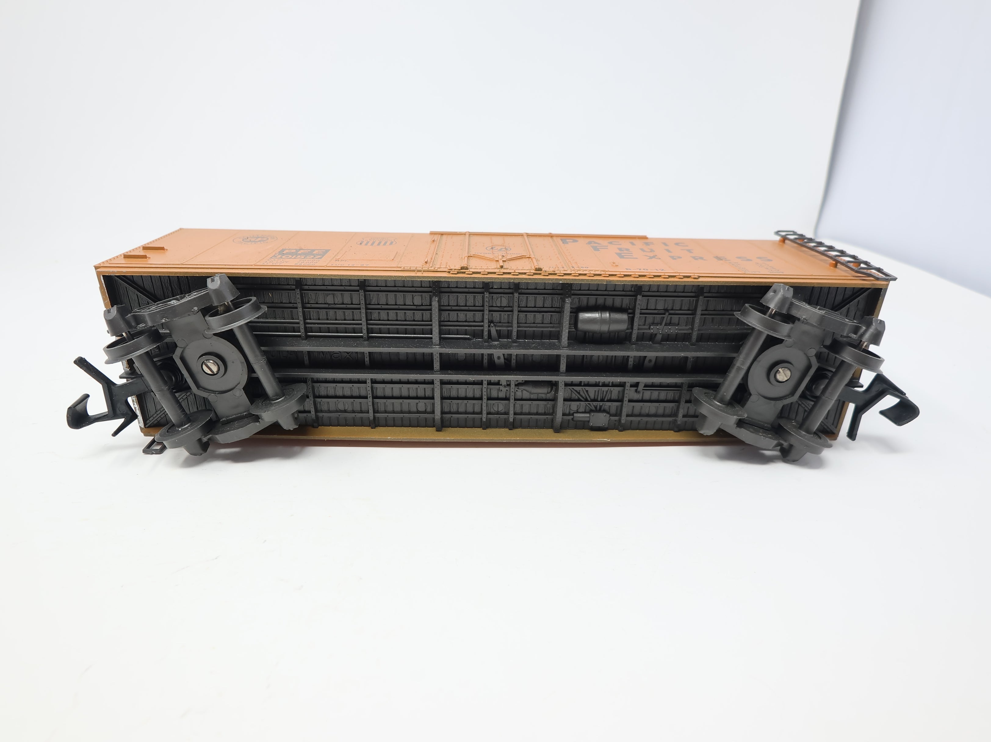 USED AHM O Reefer Pacific Fruit Express PFE #301527