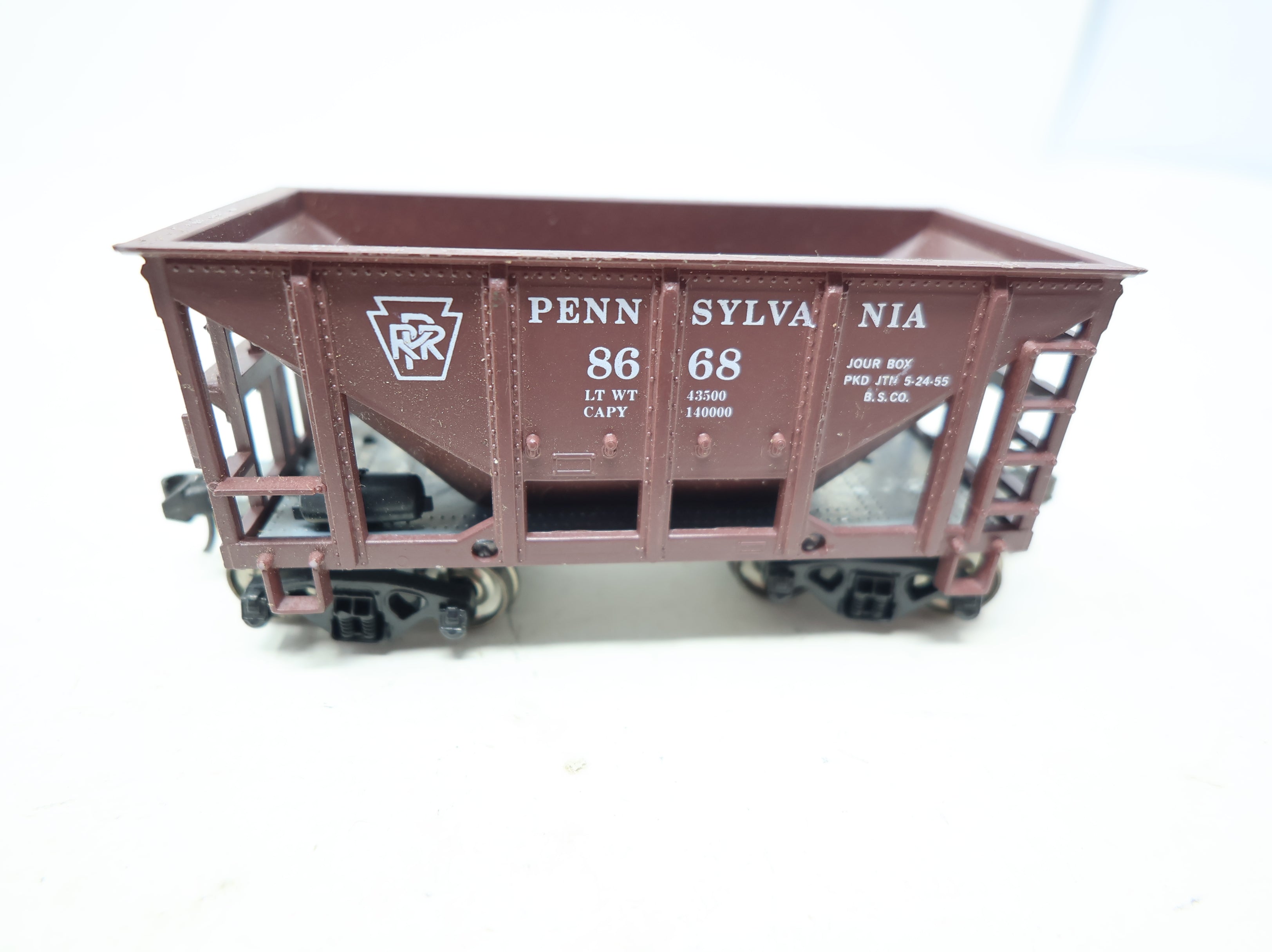 USED Roundhouse HO Scale Ore Car Pennsylvania #8668