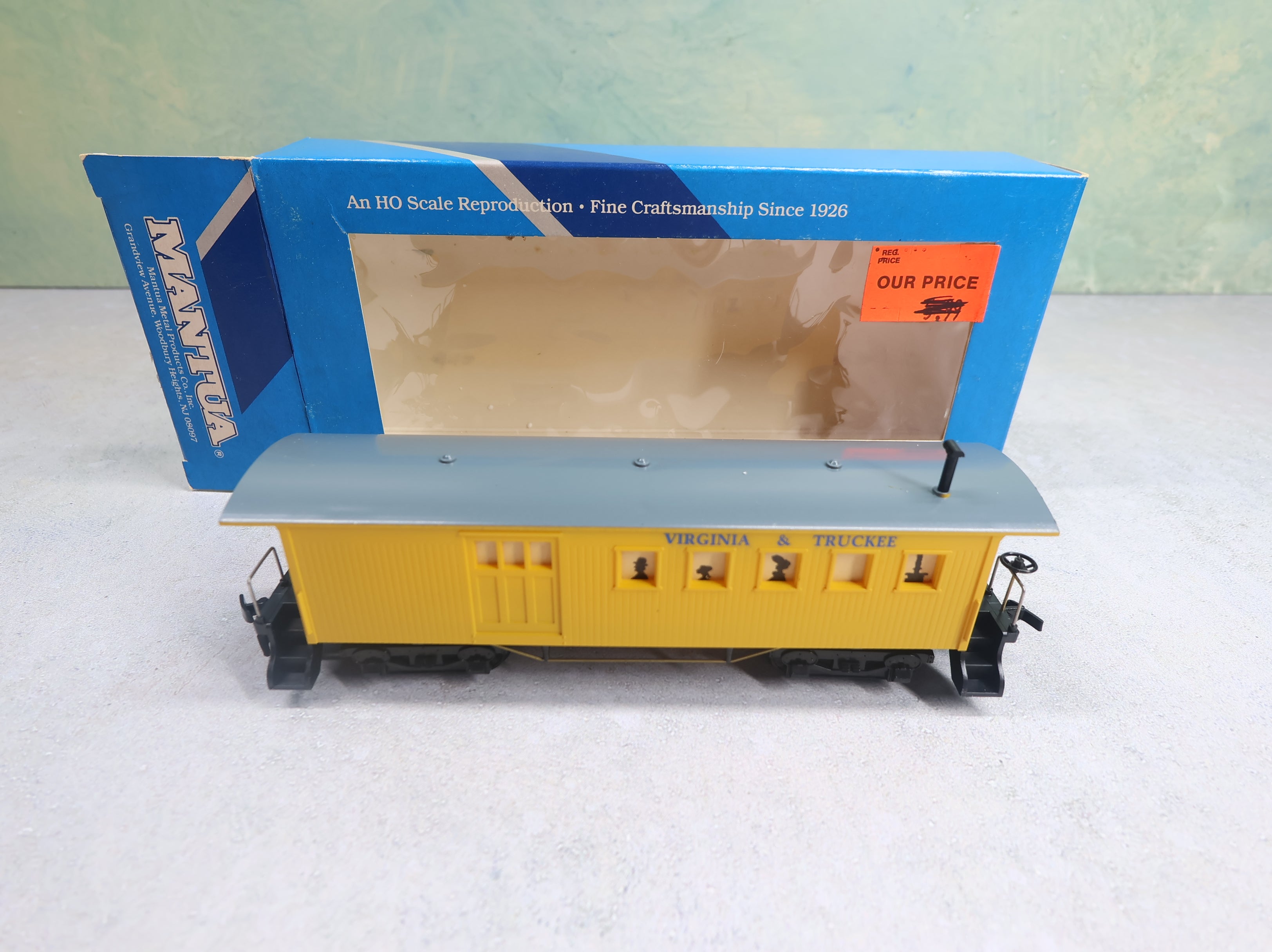 USED Mantua #718-043 HO Scale 1860 Combine Passenger Car Virginia and Truckee