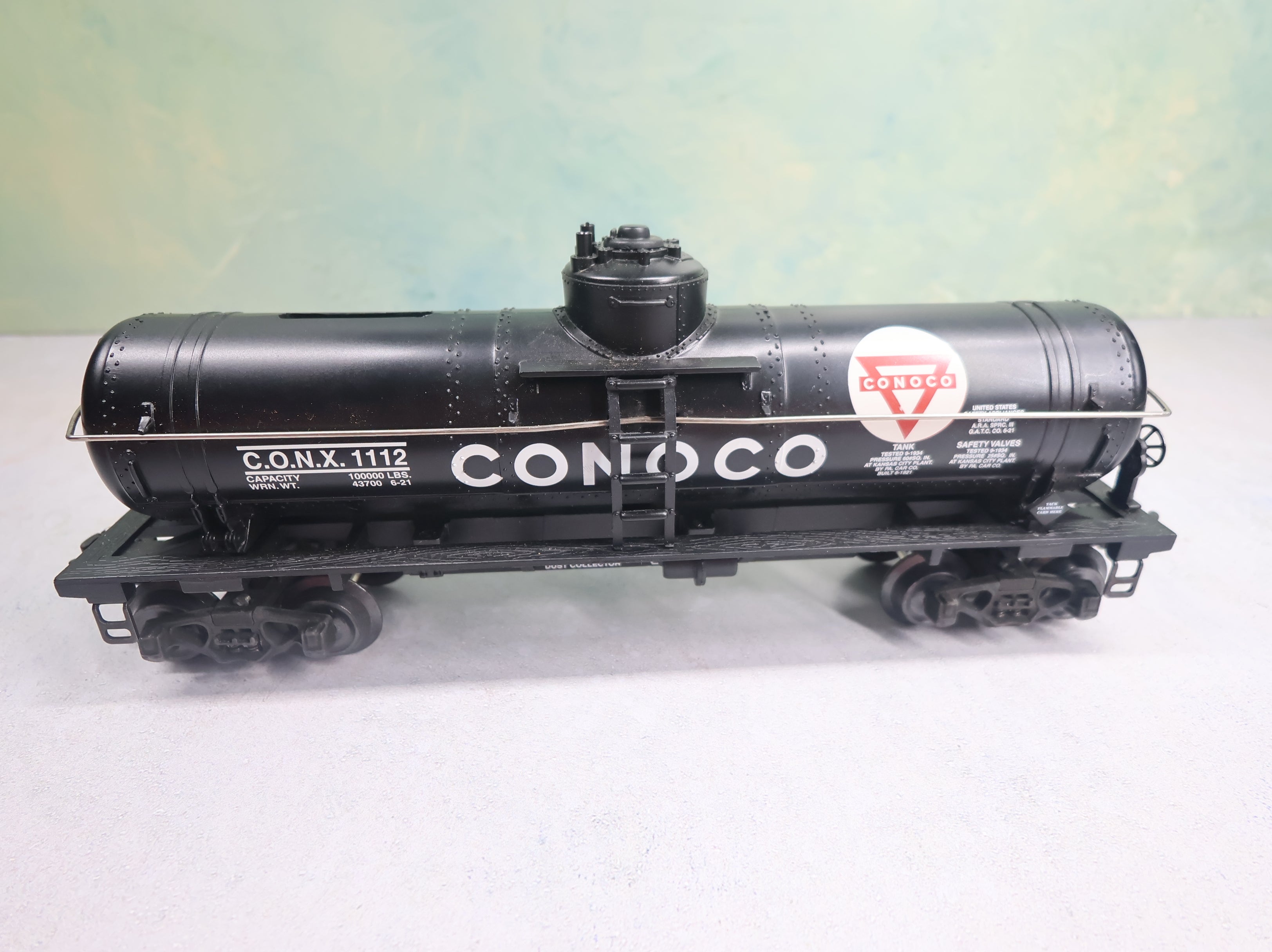 USED K-Line O Single Dome Tank Car Conoco CONX #1112