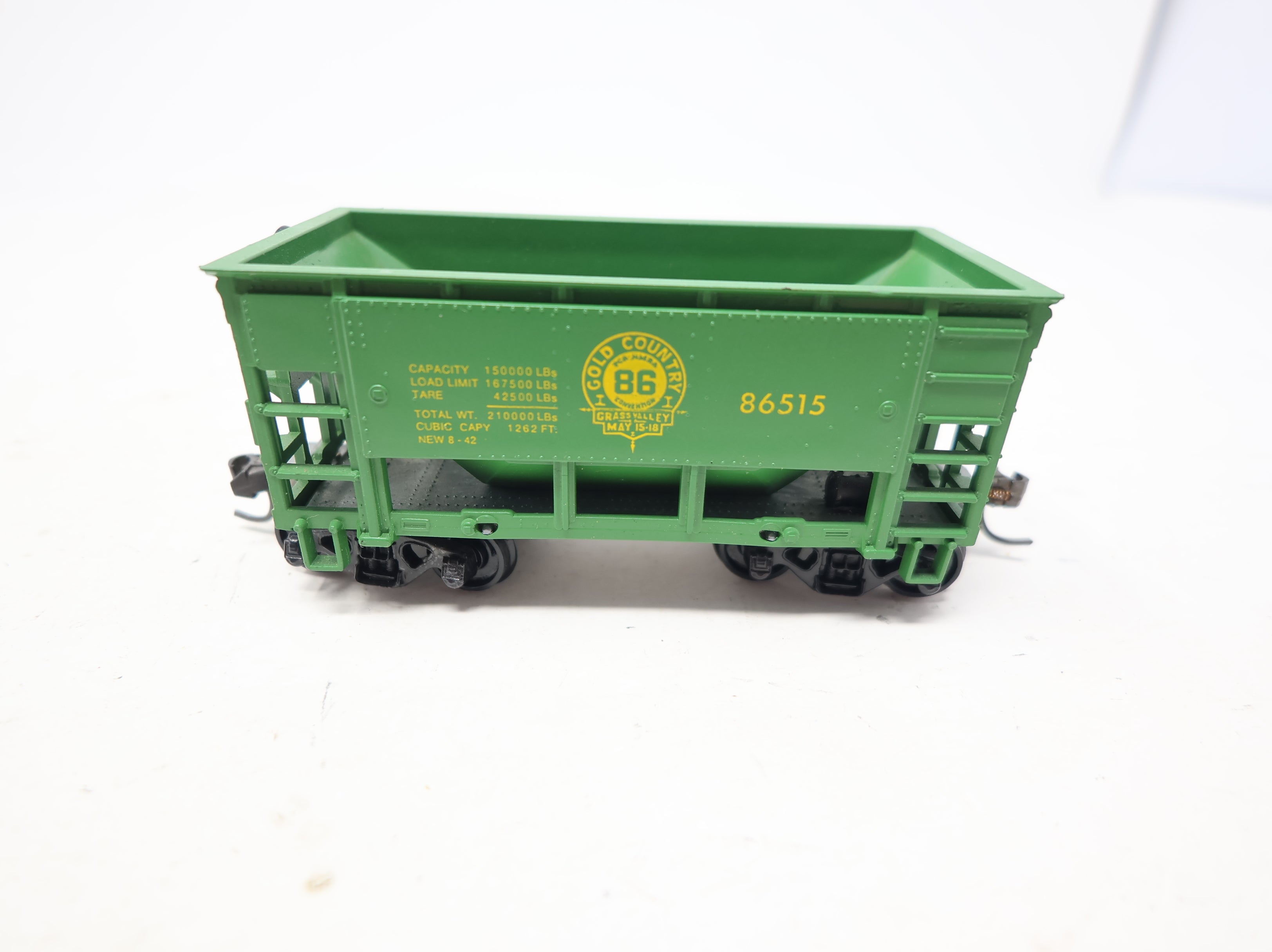 USED Roundhouse HO Scale Ore Car Gold Country Convention #86515