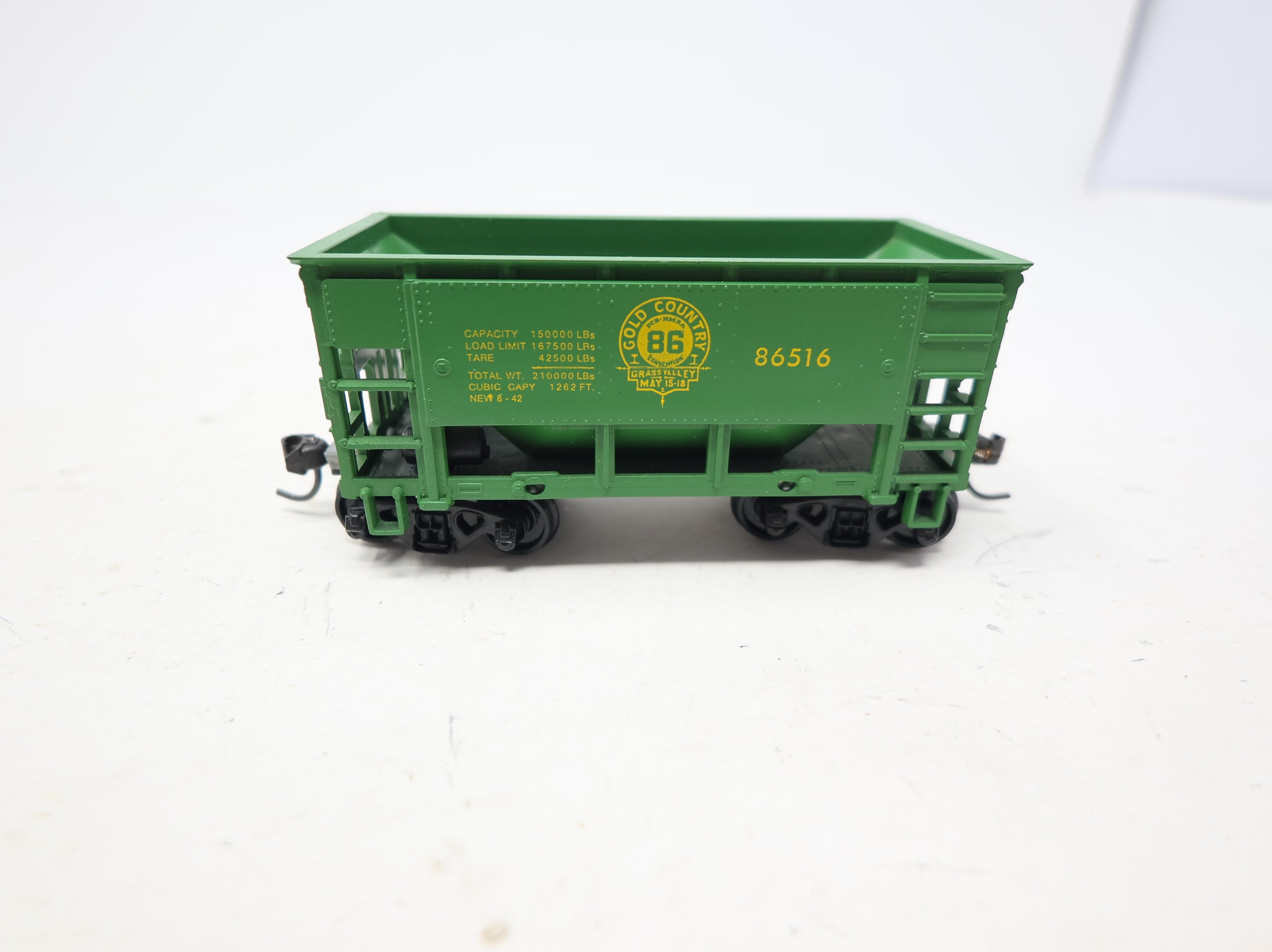 USED Roundhouse HO Scale Ore Car Gold Country Convention #86516