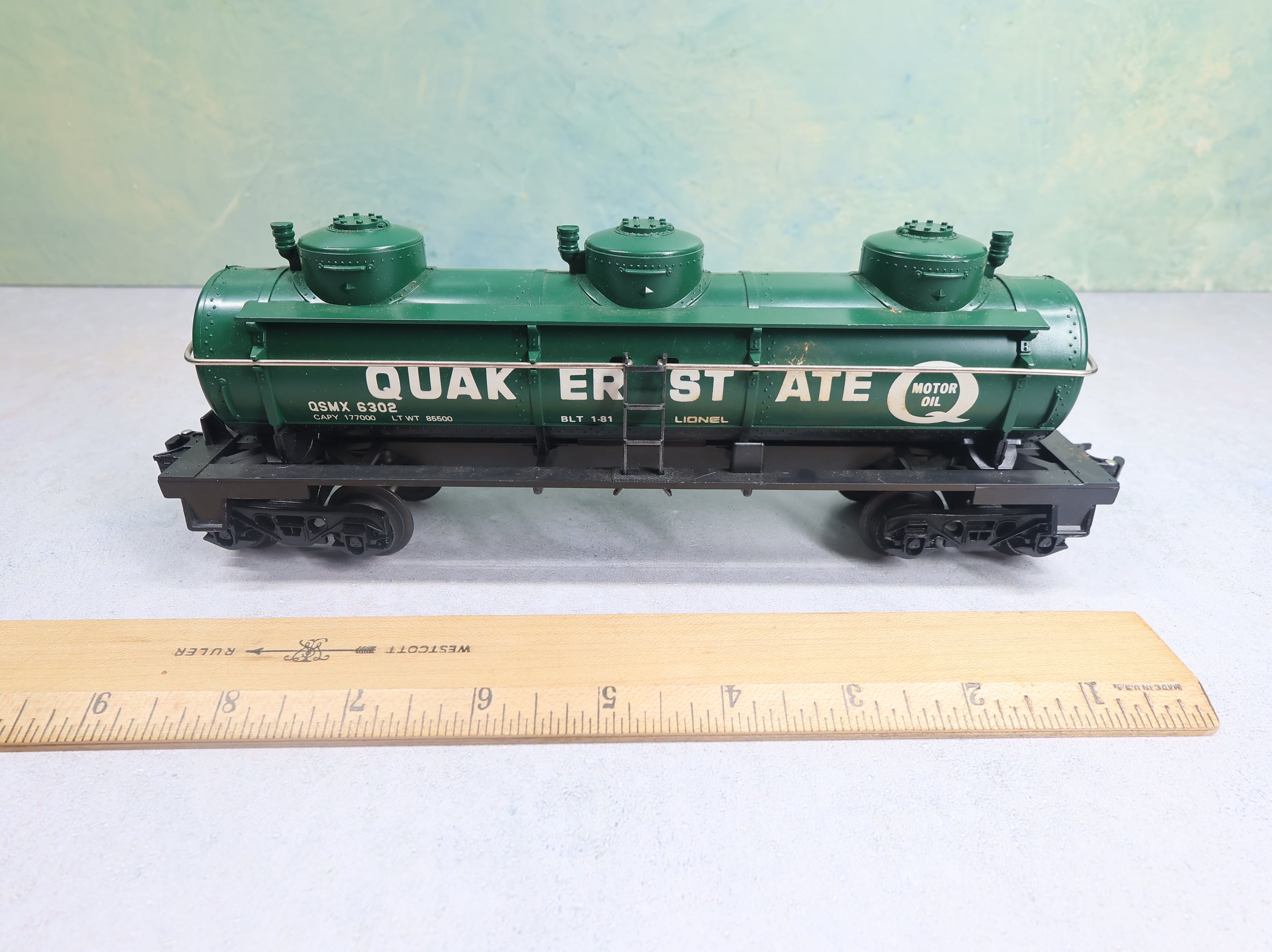 USED Lionel O Triple Dome Tank Car Quaker State QSMX #6302