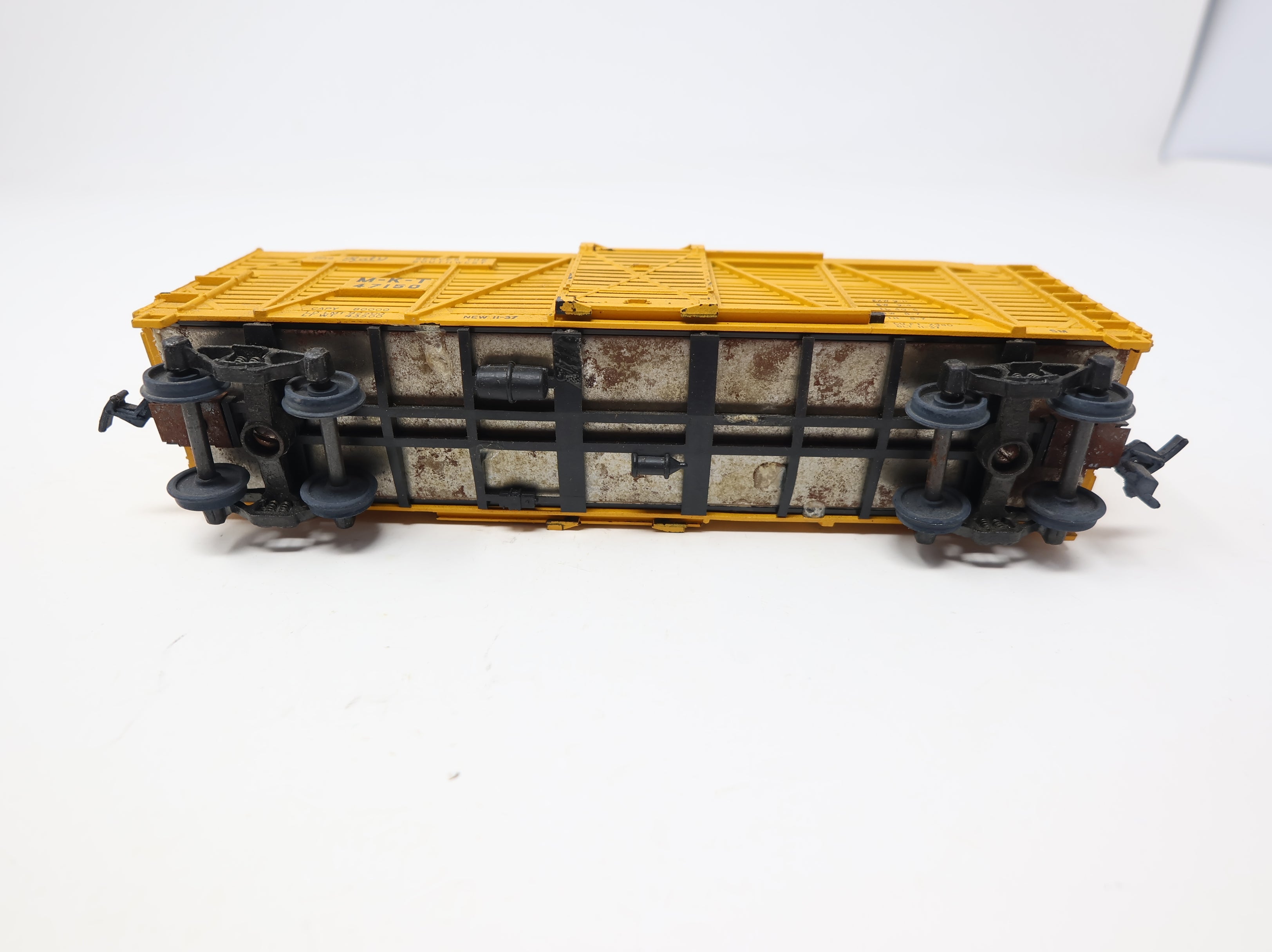 USED Athearn HO Scale 40' Stock Car MKT #47150 Black Text