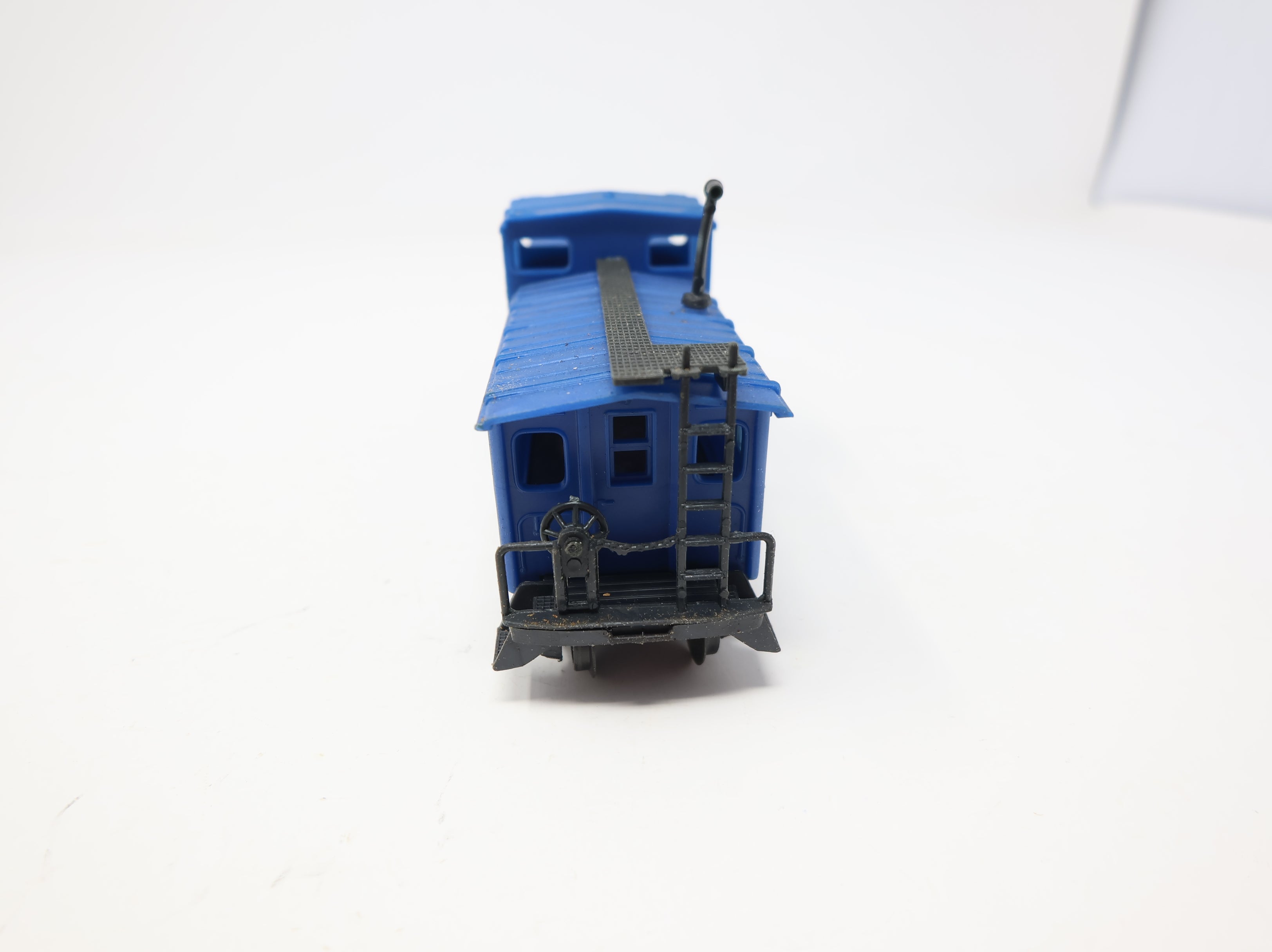 USED Playart HO Scale Caboose Conrail #22138