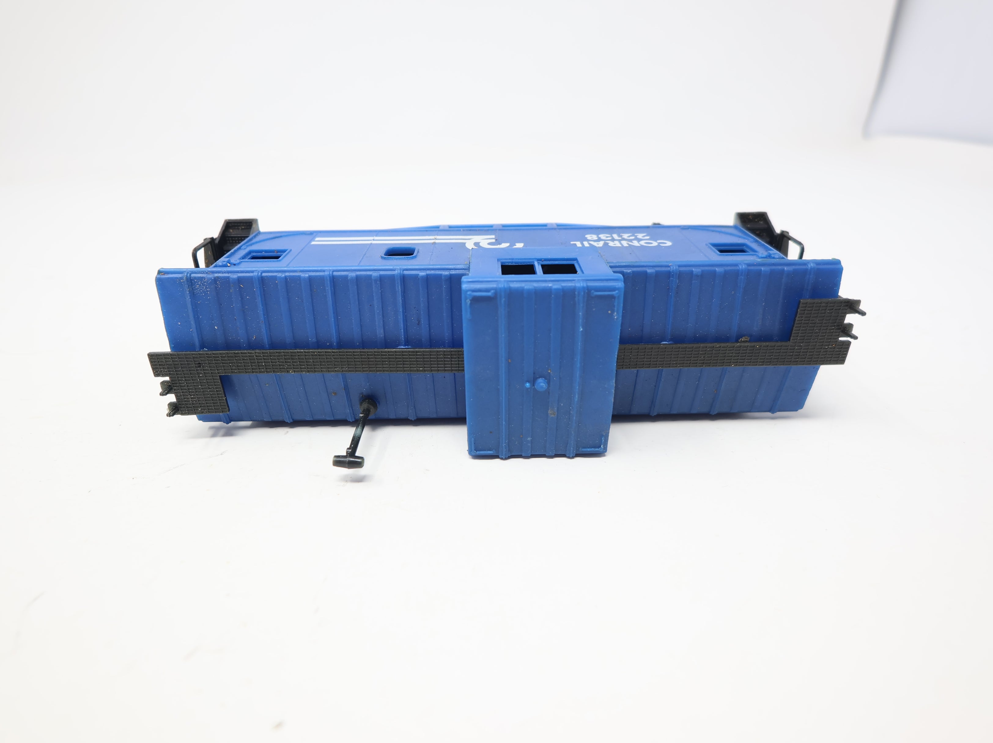 USED Playart HO Scale Caboose Conrail #22138