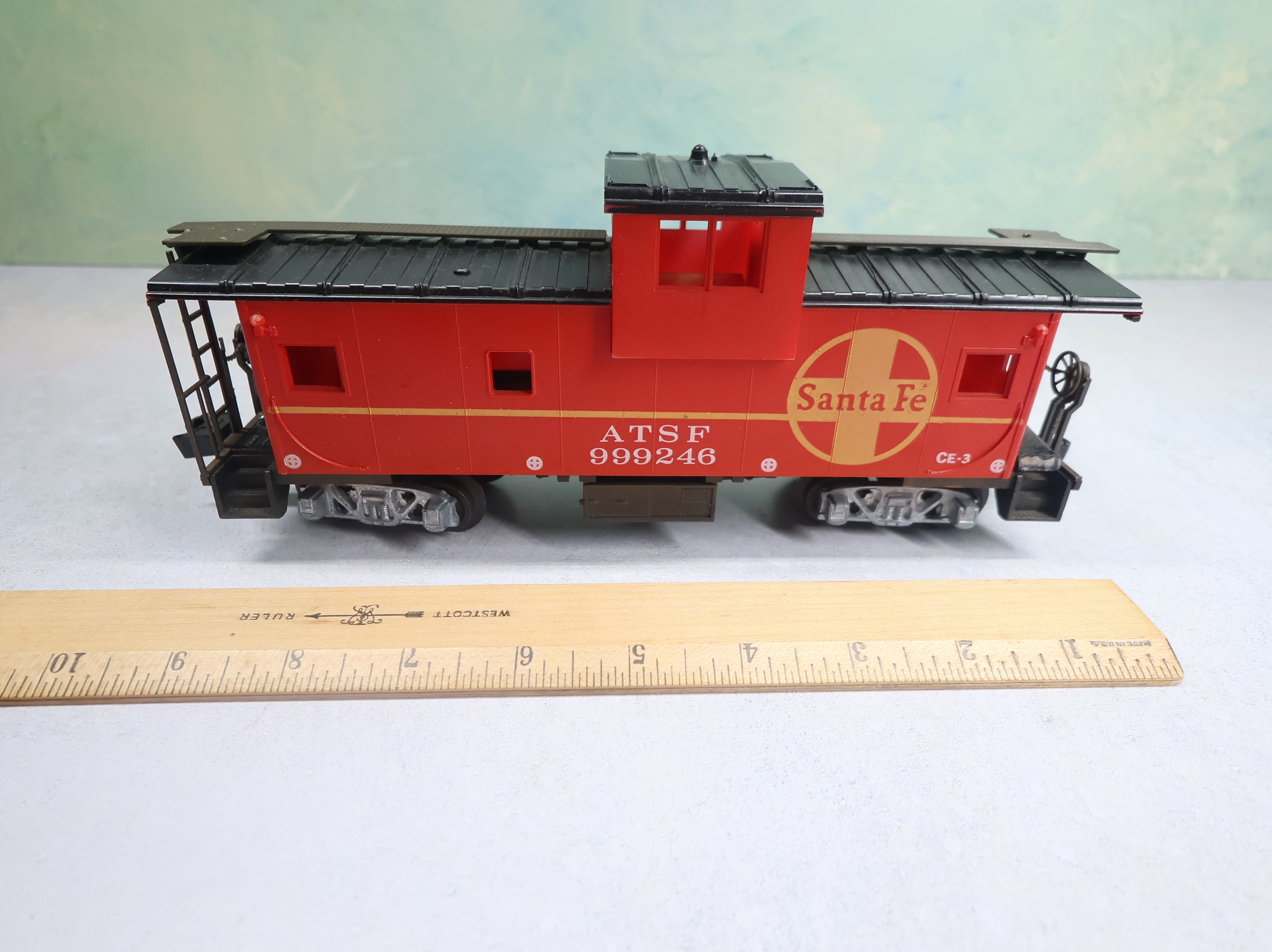 USED Atlas O Caboose Santa Fe ATSF #999246 Kadee Converter