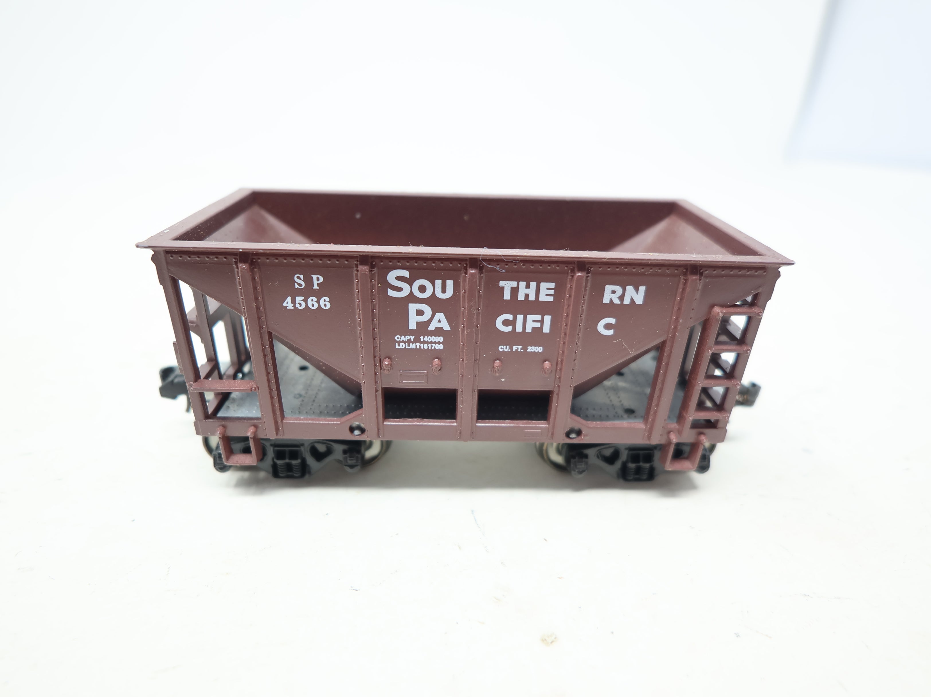 USED Roundhouse HO Scale Ore Car Southern Pacific SP #4566