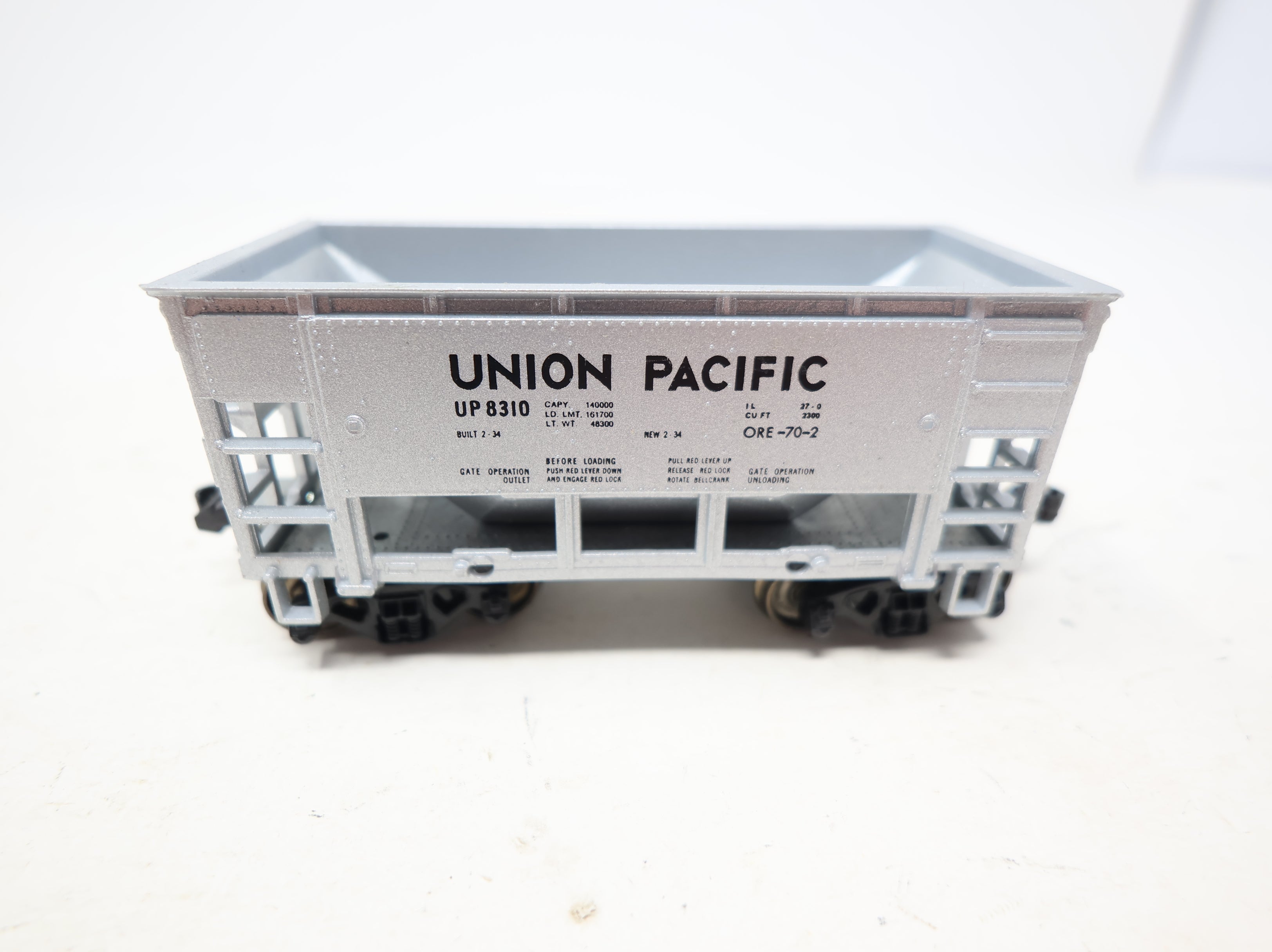 USED Roundhouse HO Scale Ore Car Union Pacific UP #8310