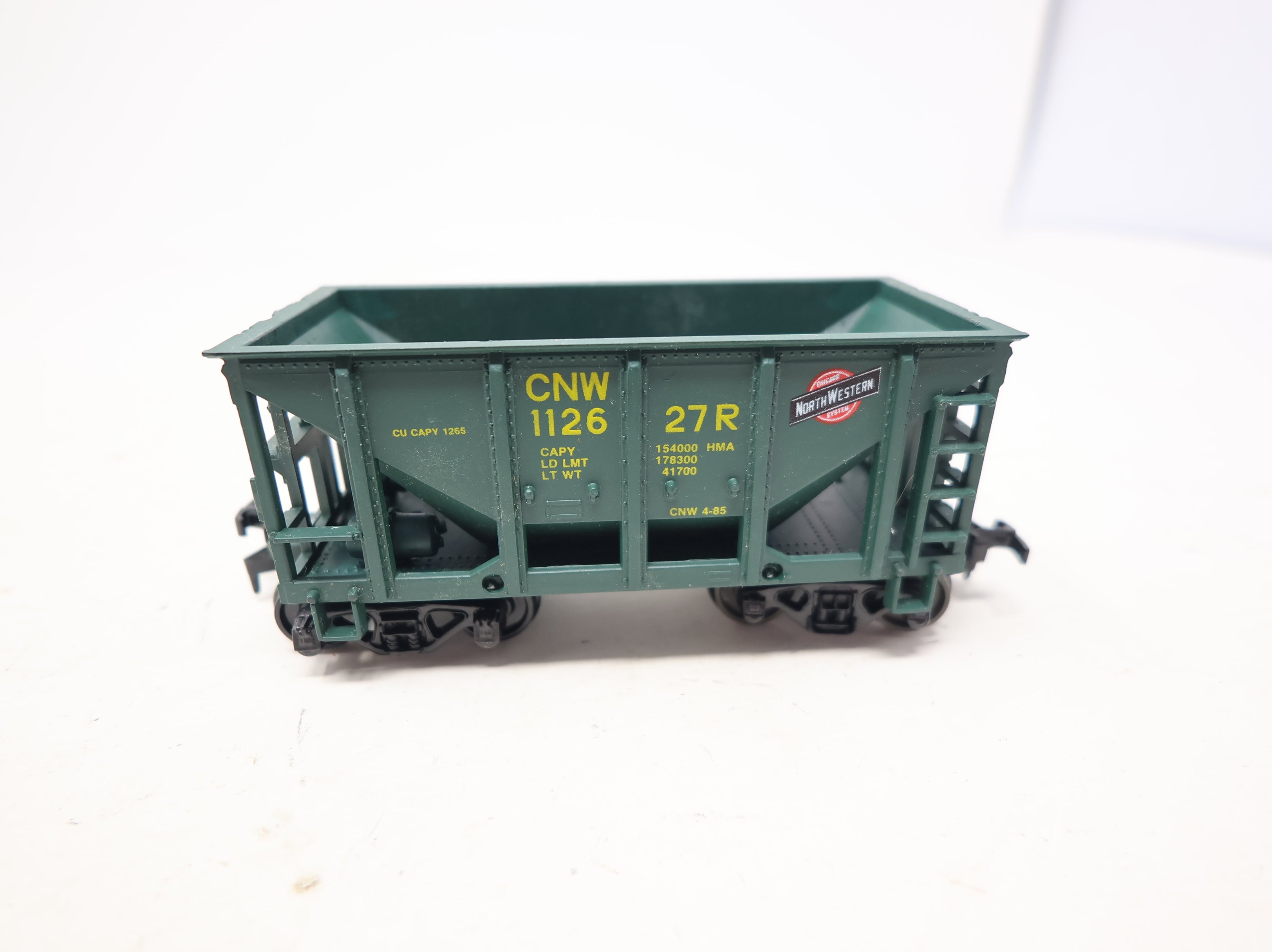 USED Roundhouse HO Scale Ore Car Chicago & North Western CNW #112627R