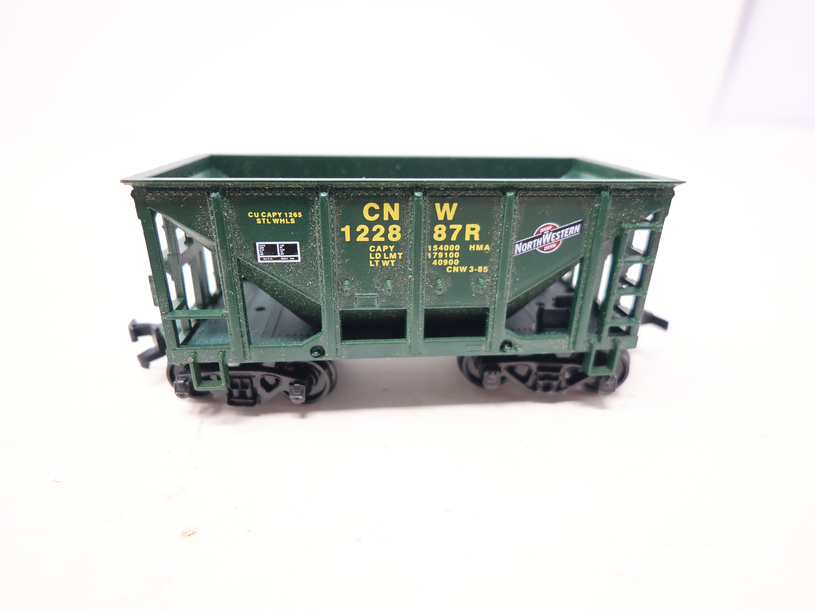 USED Roundhouse HO Scale Ore Car Chicago & North Western CNW #122887R