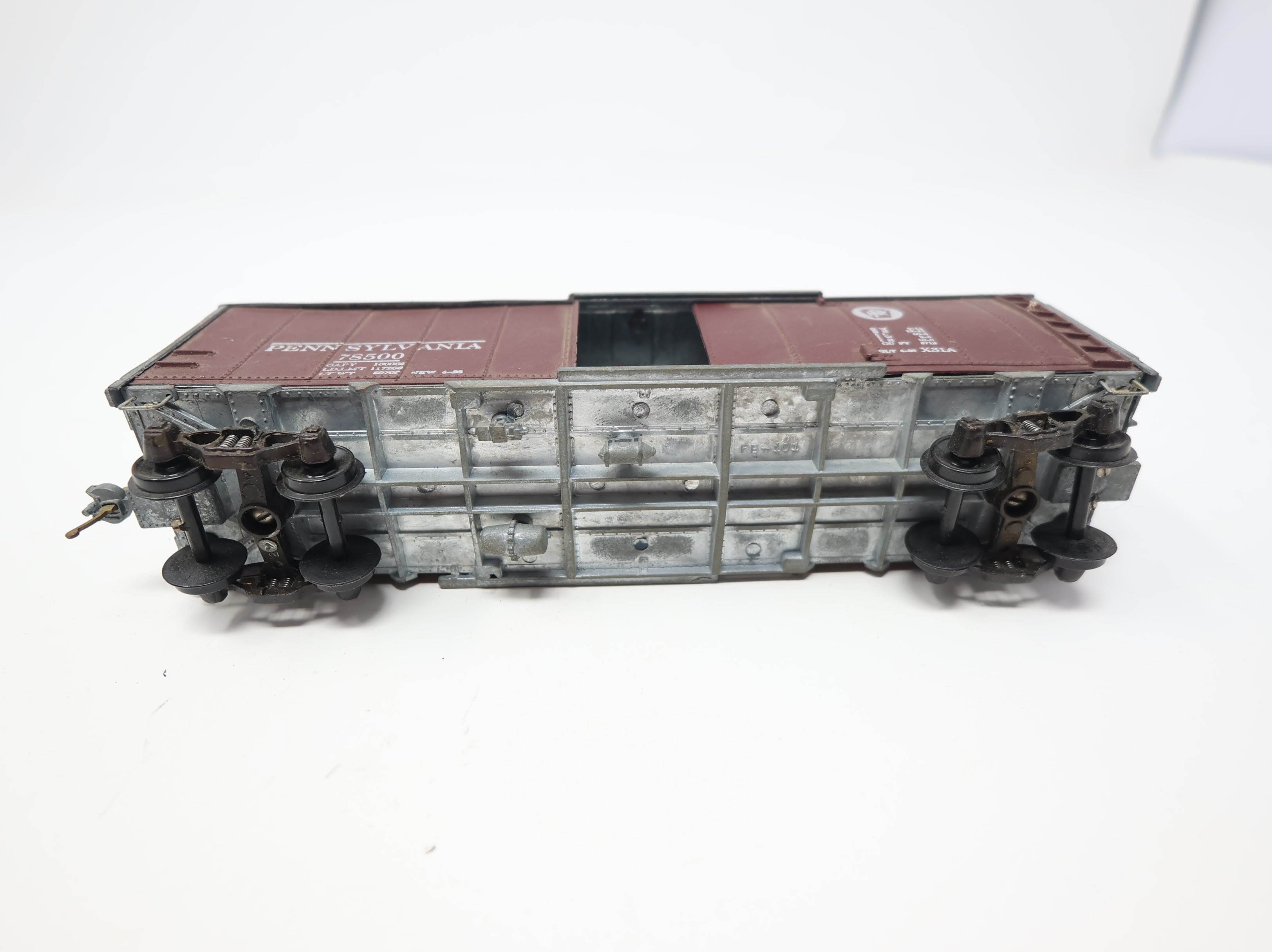 USED HO Scale 40' Steel Box Car Pennsylvania #78500 Metal