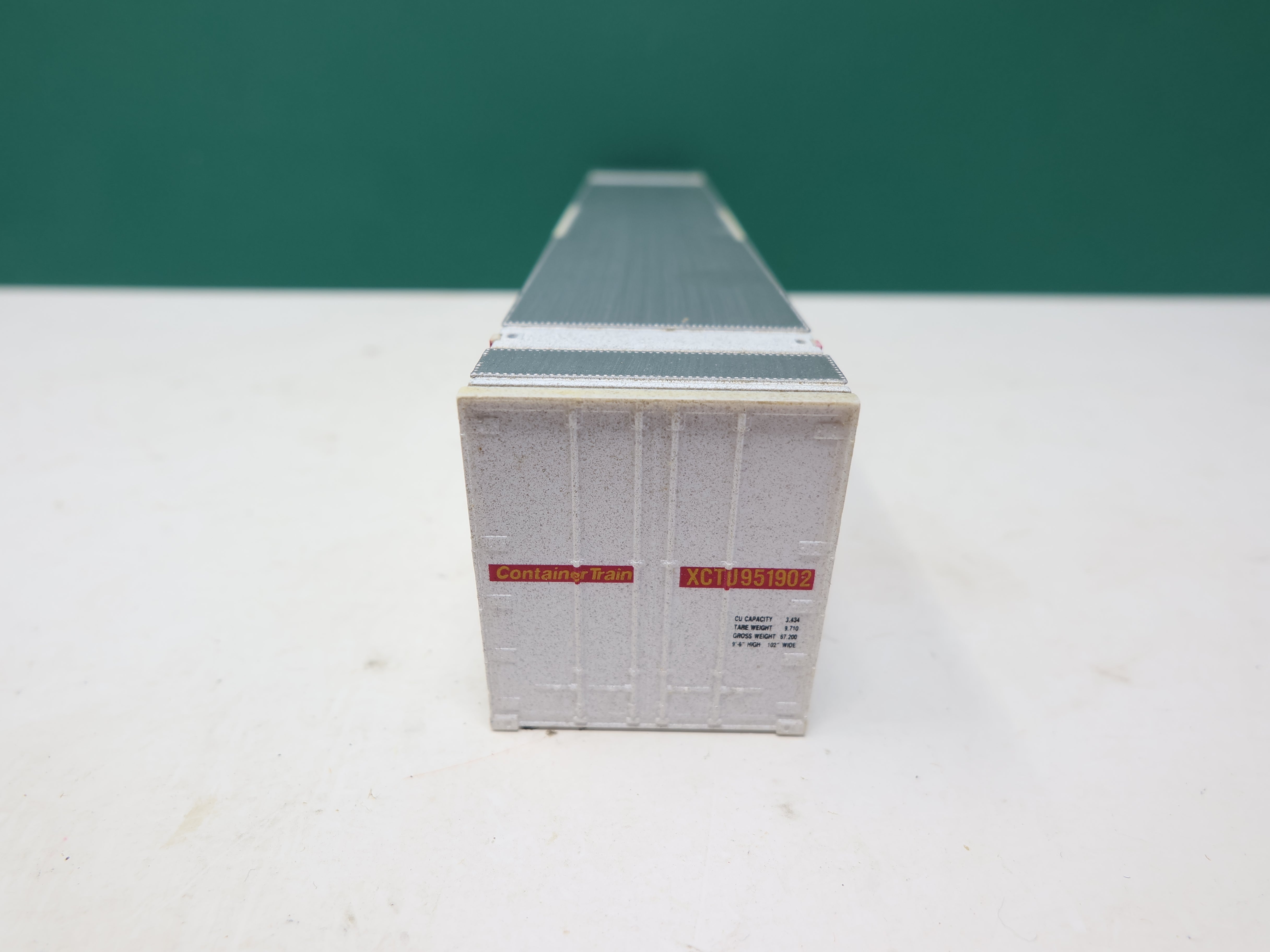 USED Walthers HO Scale, 48' Container, XTRA XCTU #951902