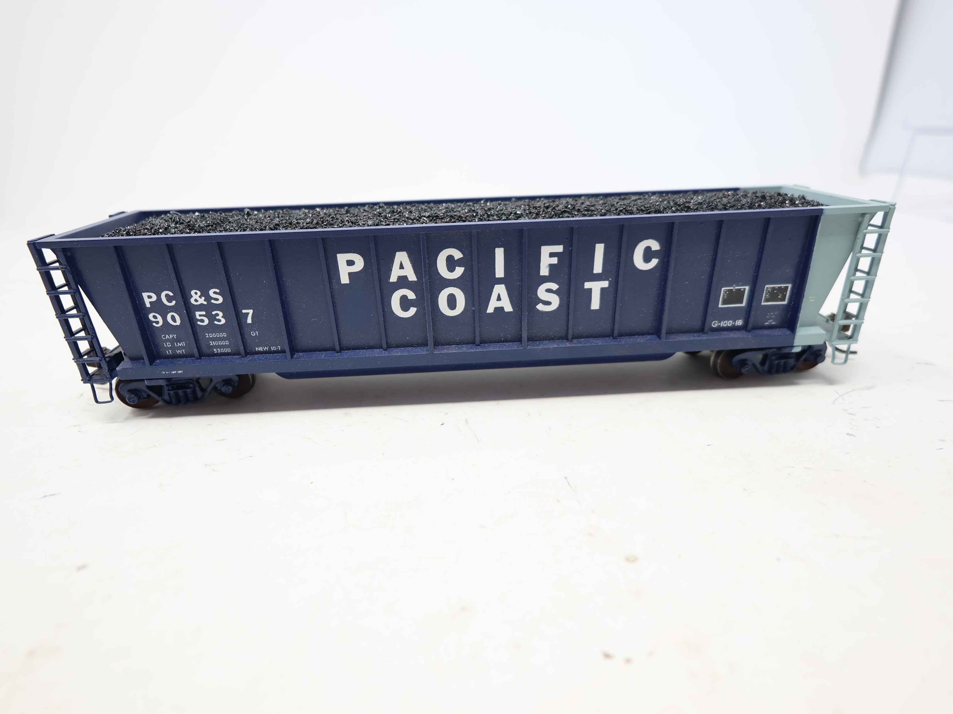 USED HO Scale Bathtub Gondola w/ coal load Pacific Coast PC&S #90537