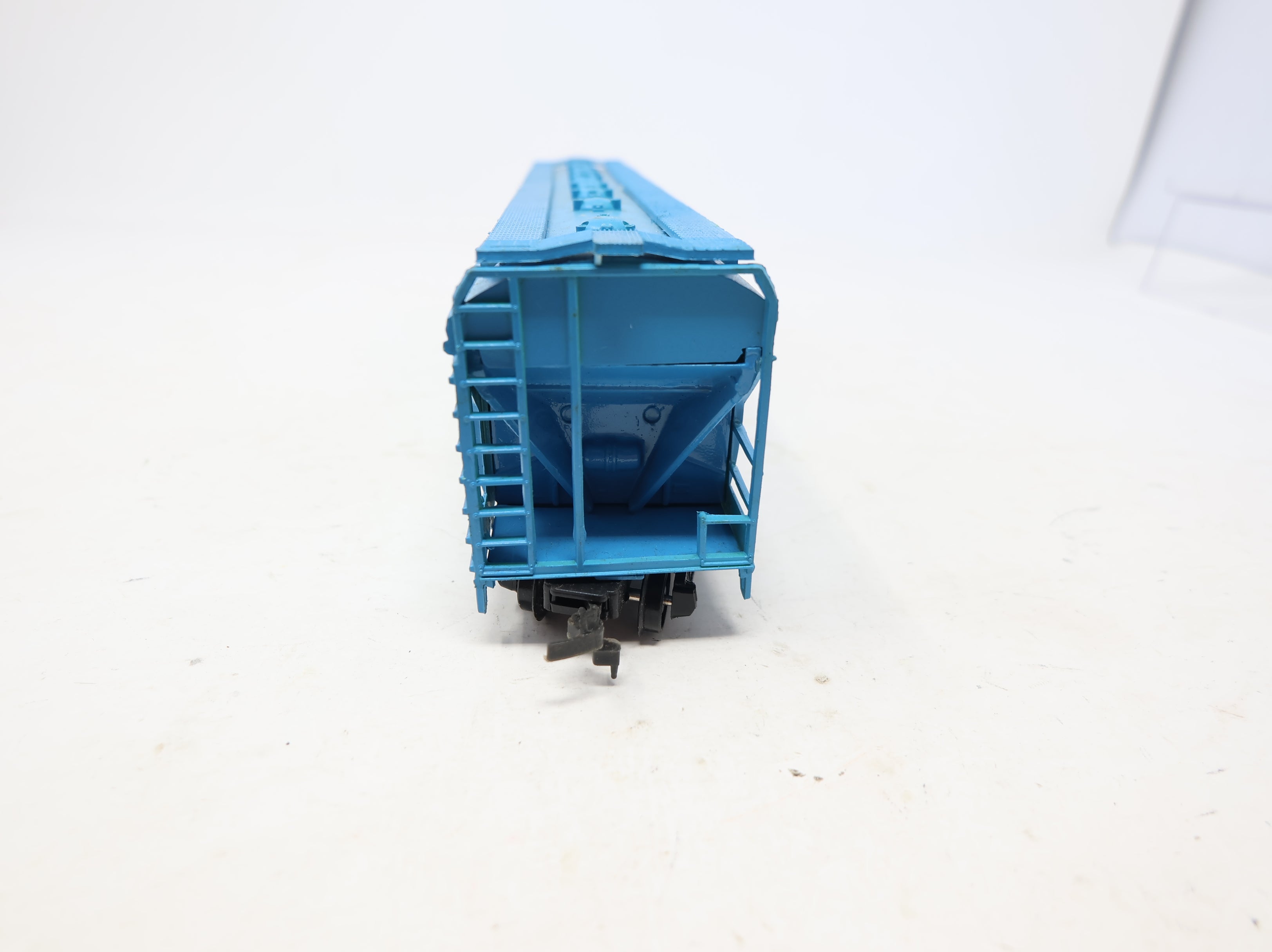 USED Bachmann HO Scale Center Flow Covered Hopper Rock #1332801