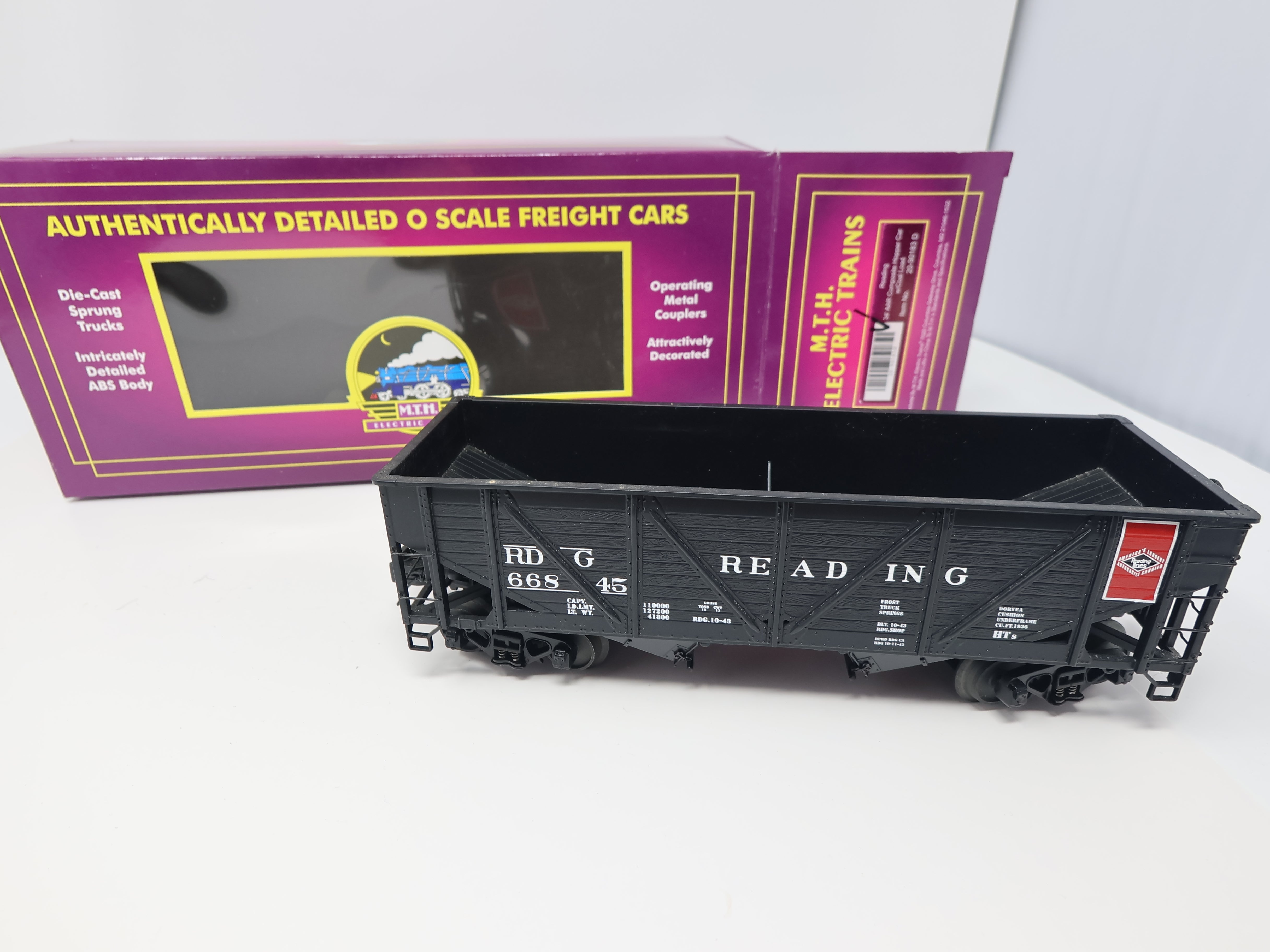 USED MTH Premier 20-90183 O, 34' AAR Composite Hopper Car, Reading RDG #66845