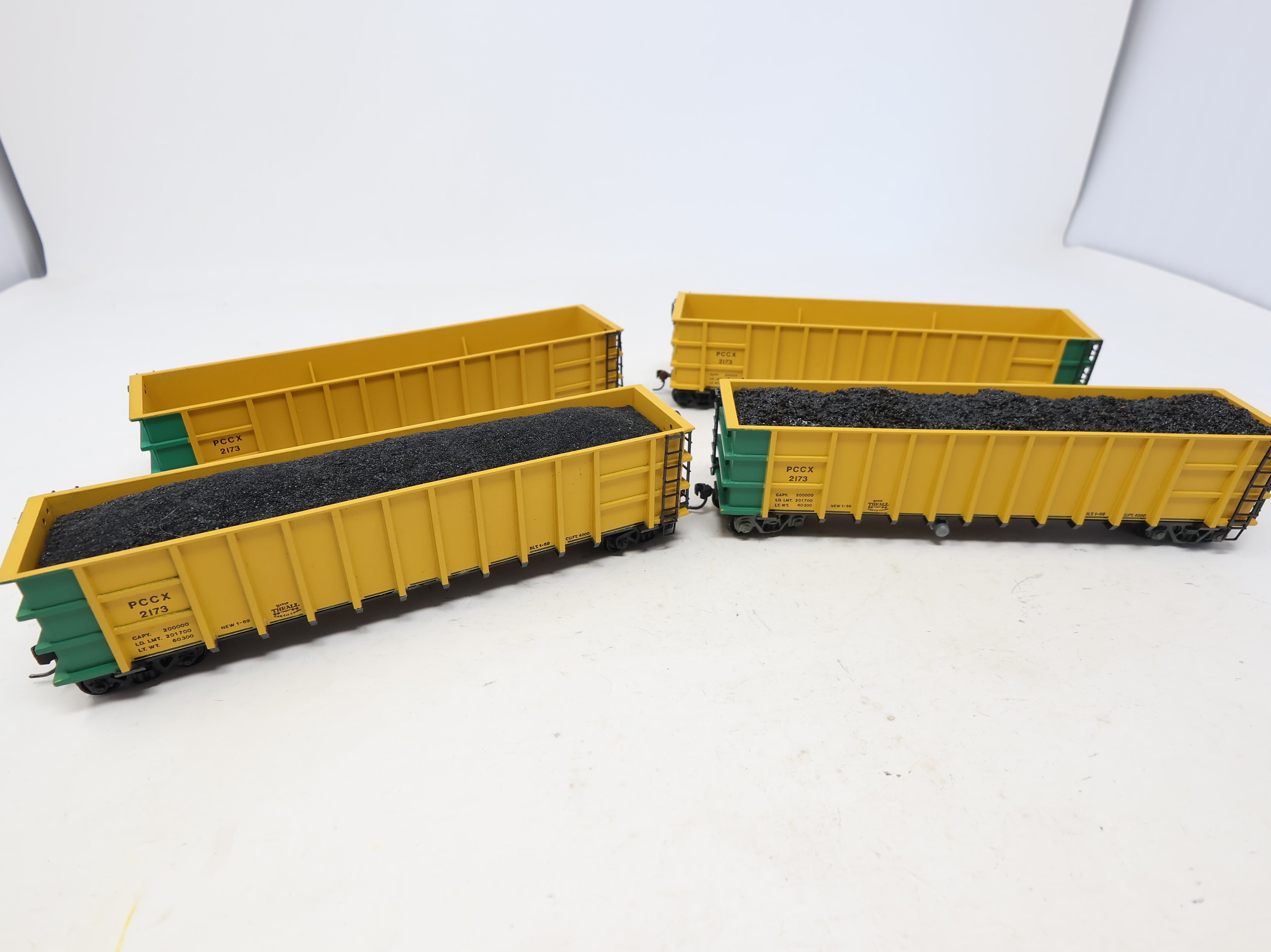 USED Roundhouse HO Scale 50' Thrall Coal Gondola Peabody PCCX #2173 (4 pcs)