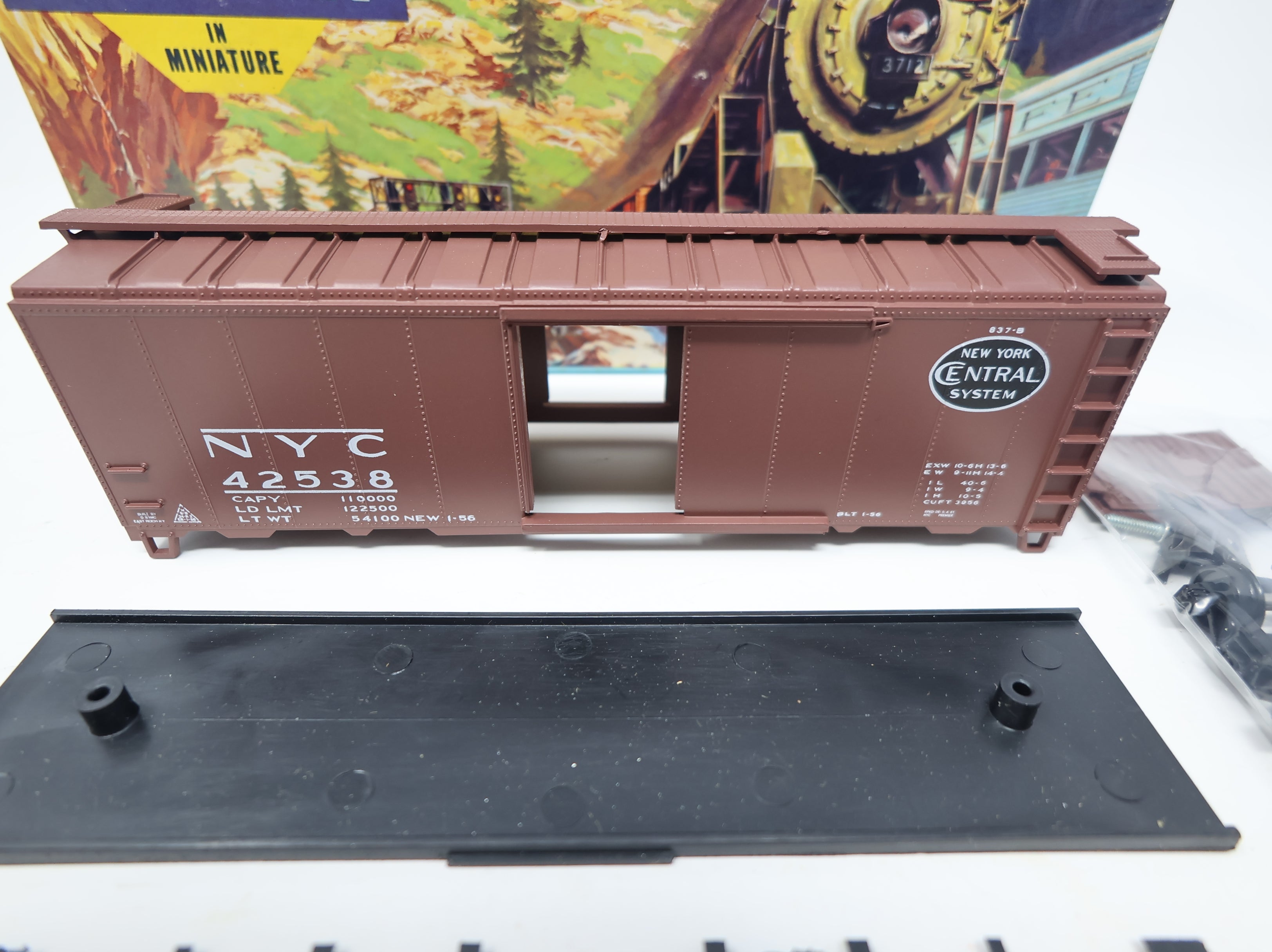 USED Athearn HO Scale 40' Box Car BevBel New York Central NYC #42538 KIT