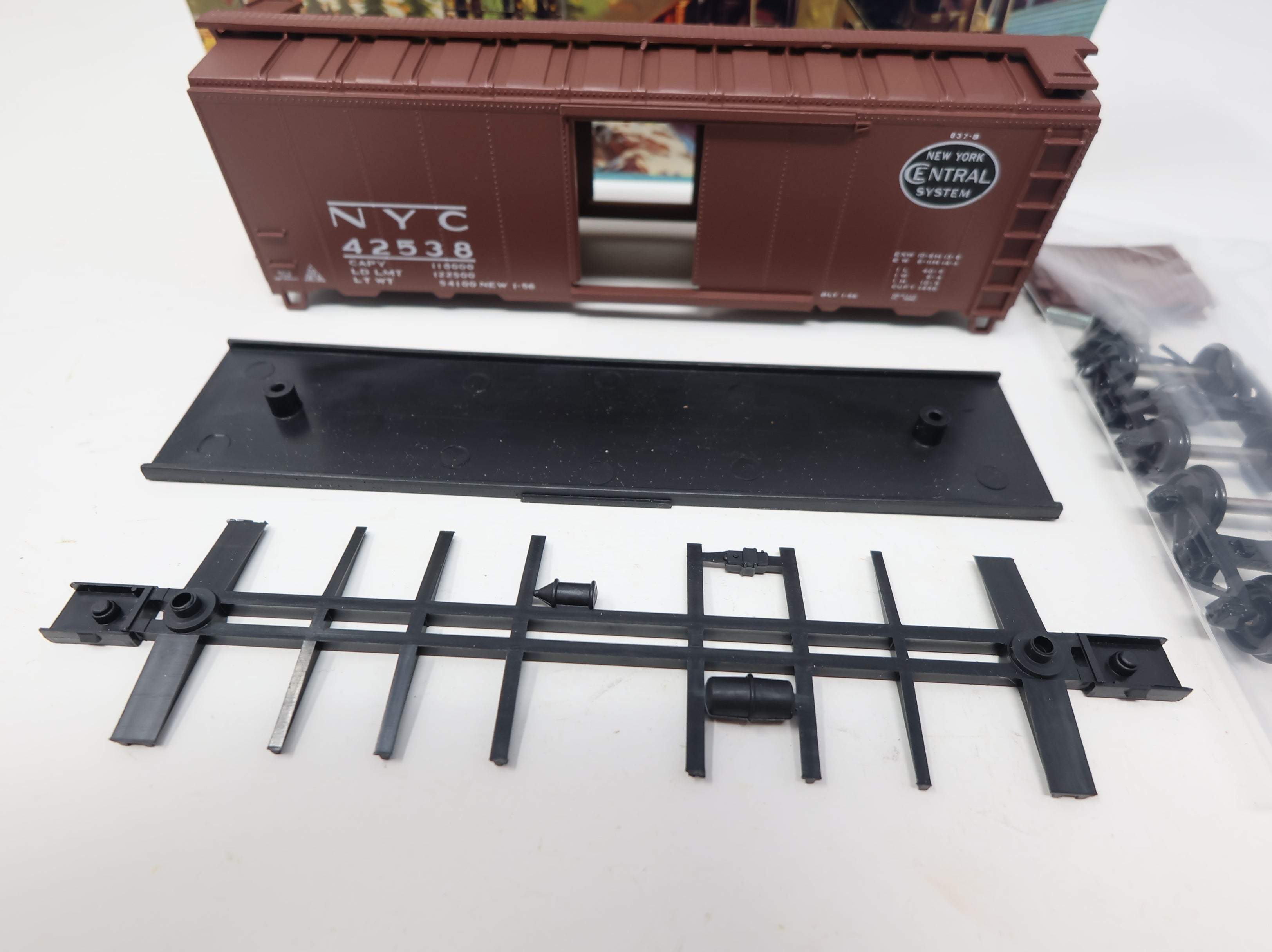 USED Athearn HO Scale 40' Box Car BevBel New York Central NYC #42538 KIT