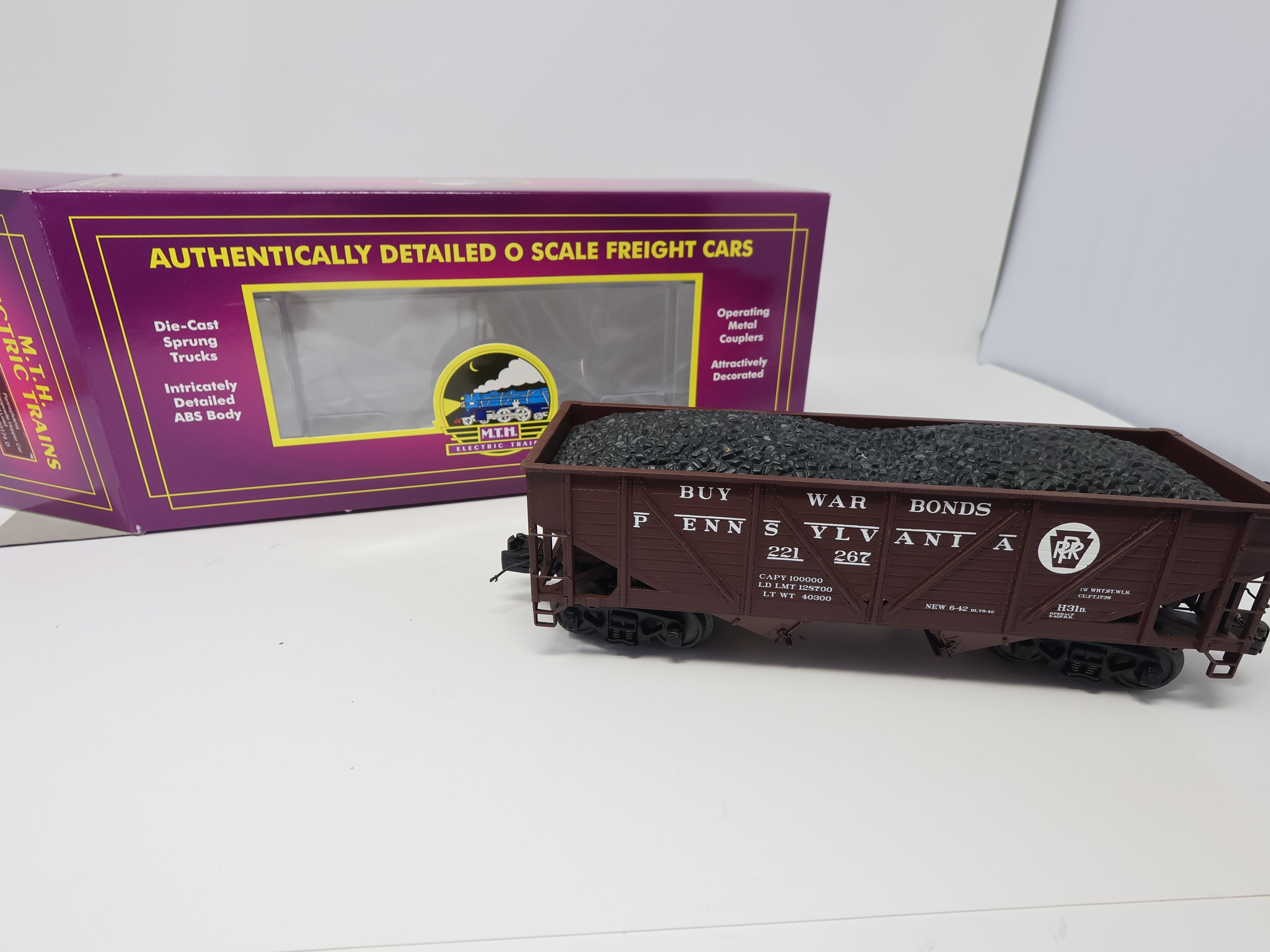 USED MTH Premier 20-90174 O, 34' AAR Composite Hopper Car, Pennsylvania #221267 , Coal Load