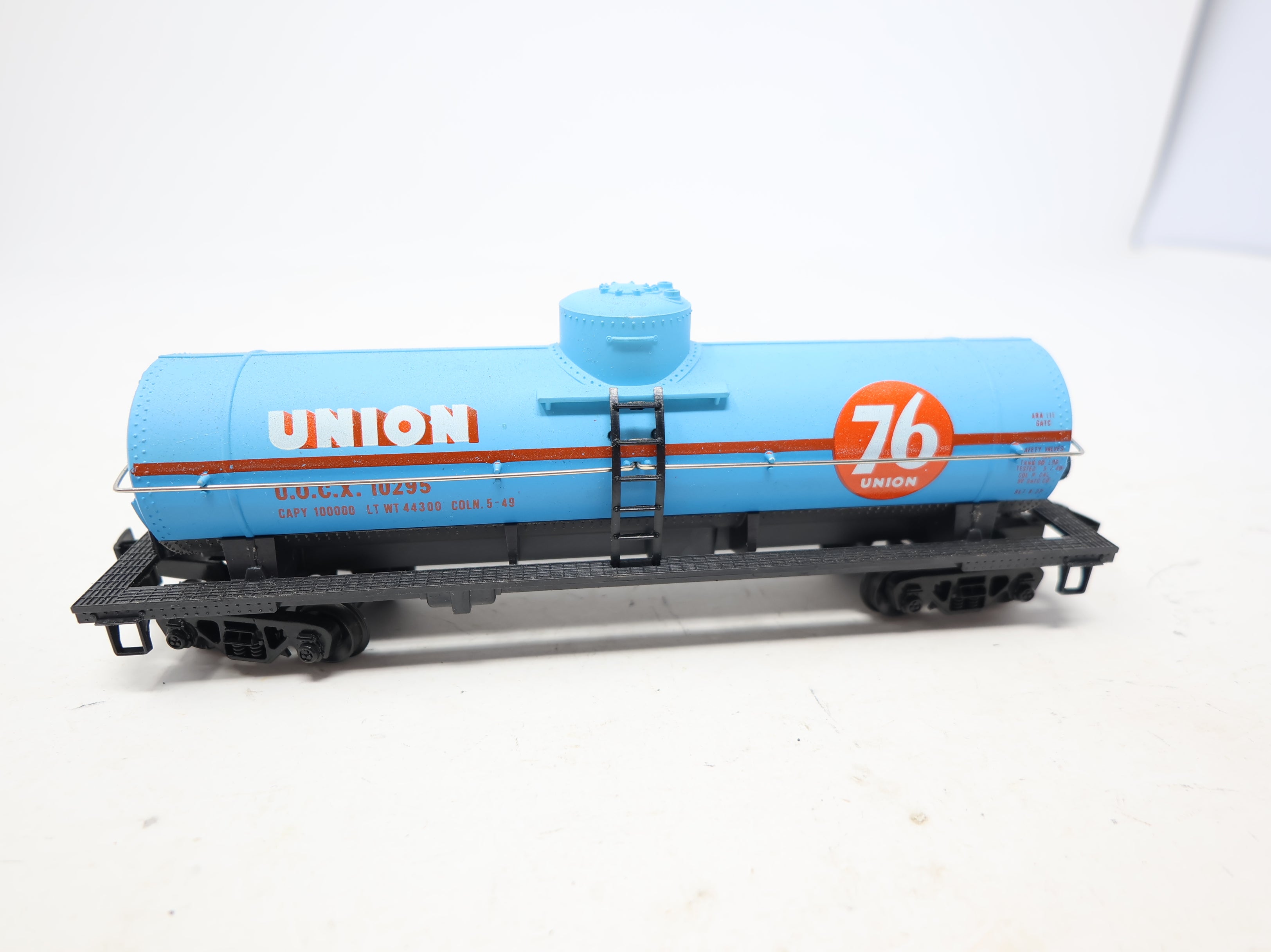 USED PEMCO HO Scale Single Dome Tank Car Union 76 UOCX #10295