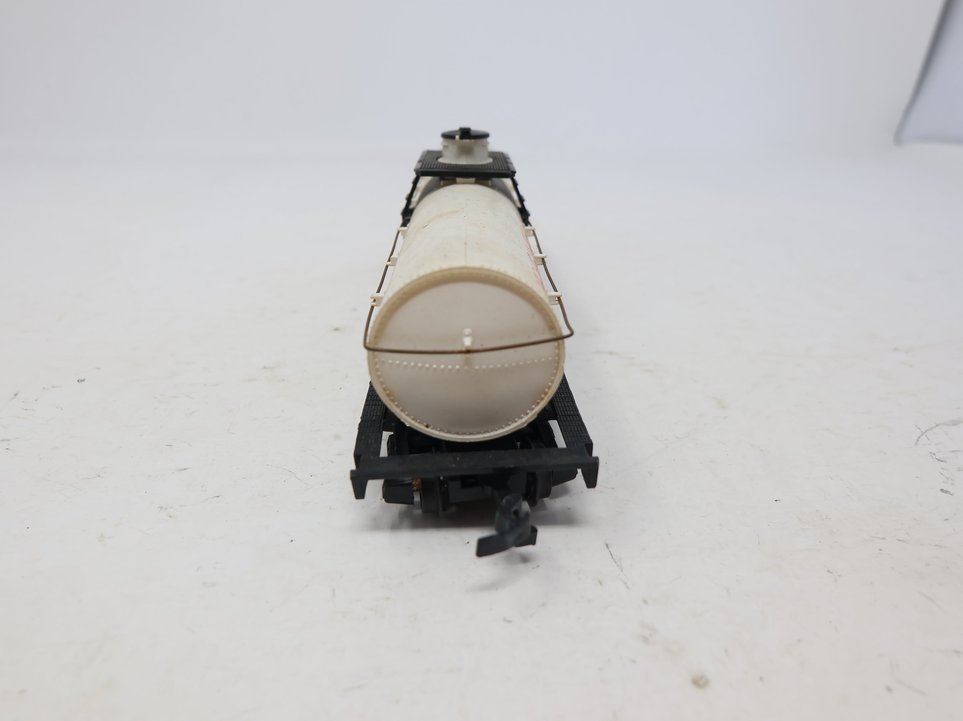 USED HO Scale Tank Car Michigan Alkali Co Liquid Chlorine GATX #39617