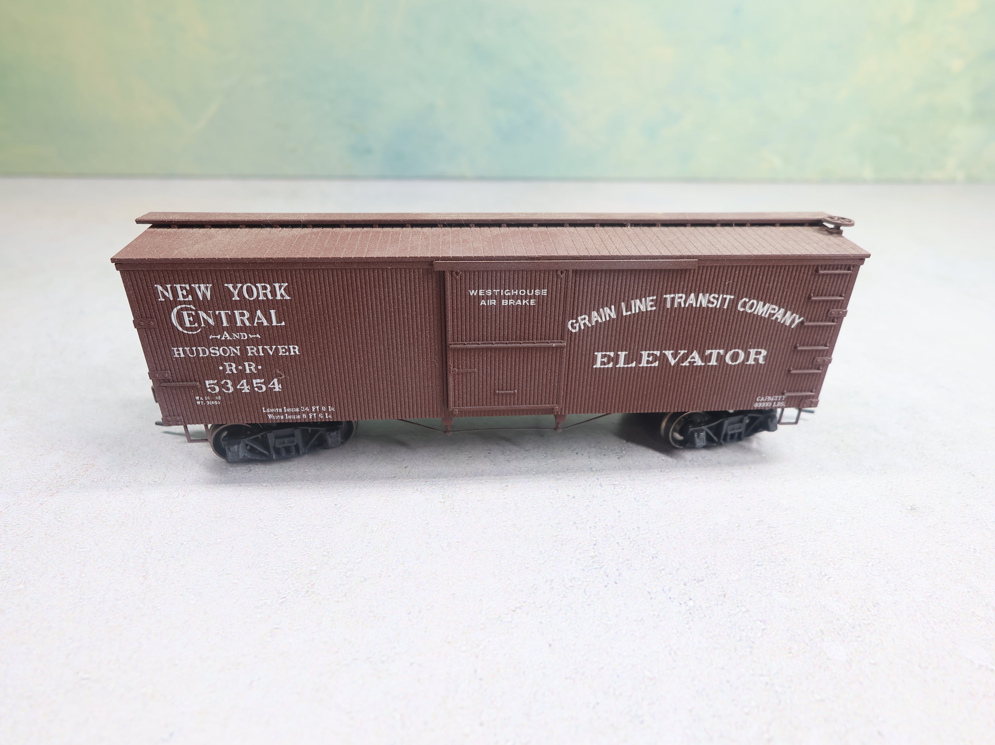 USED Athearn Roundhouse 84261 HO Scale 36' Wooden Box Car New York Central & Hudson River #53454 Grain Line