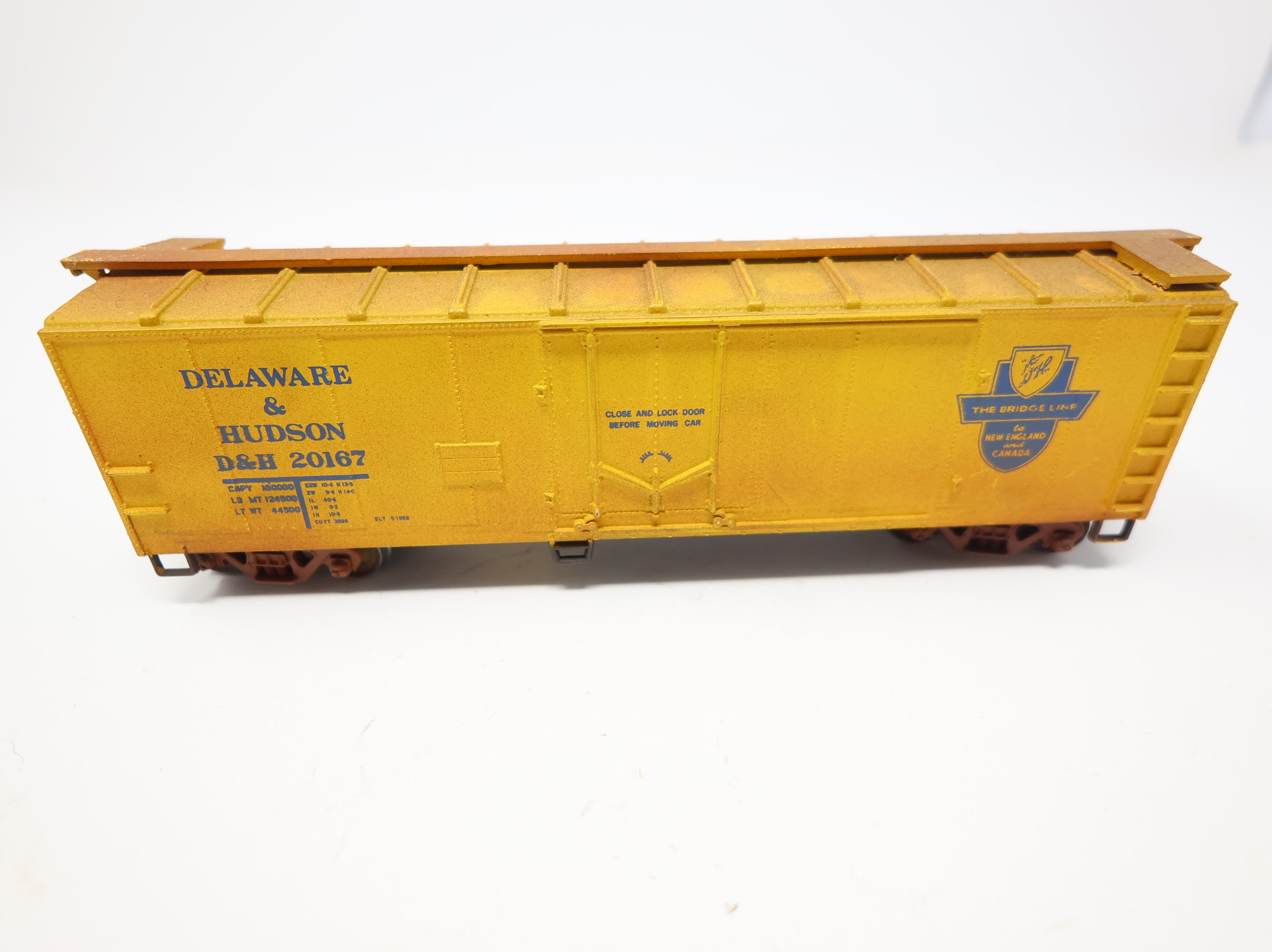 USED TRAIN MINIATURE HO Scale 40' Box Car Delaware and Hudson DH #20167 Weathered