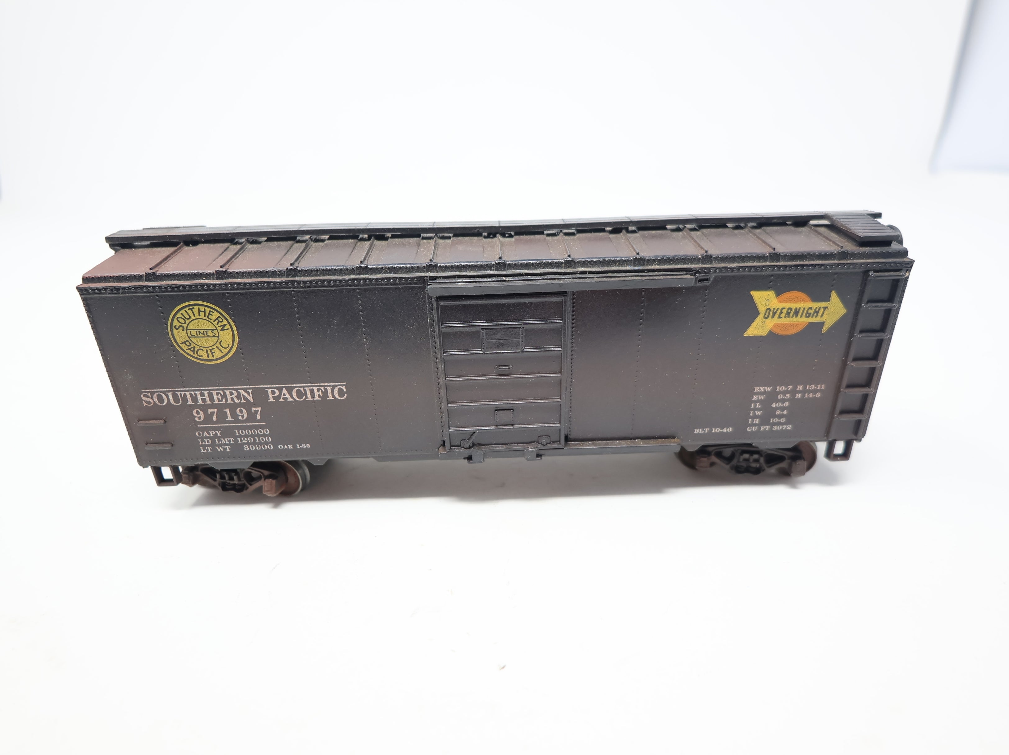 USED HO Scale 40' Box Car Southern Pacific SP #97197 Light Weathering