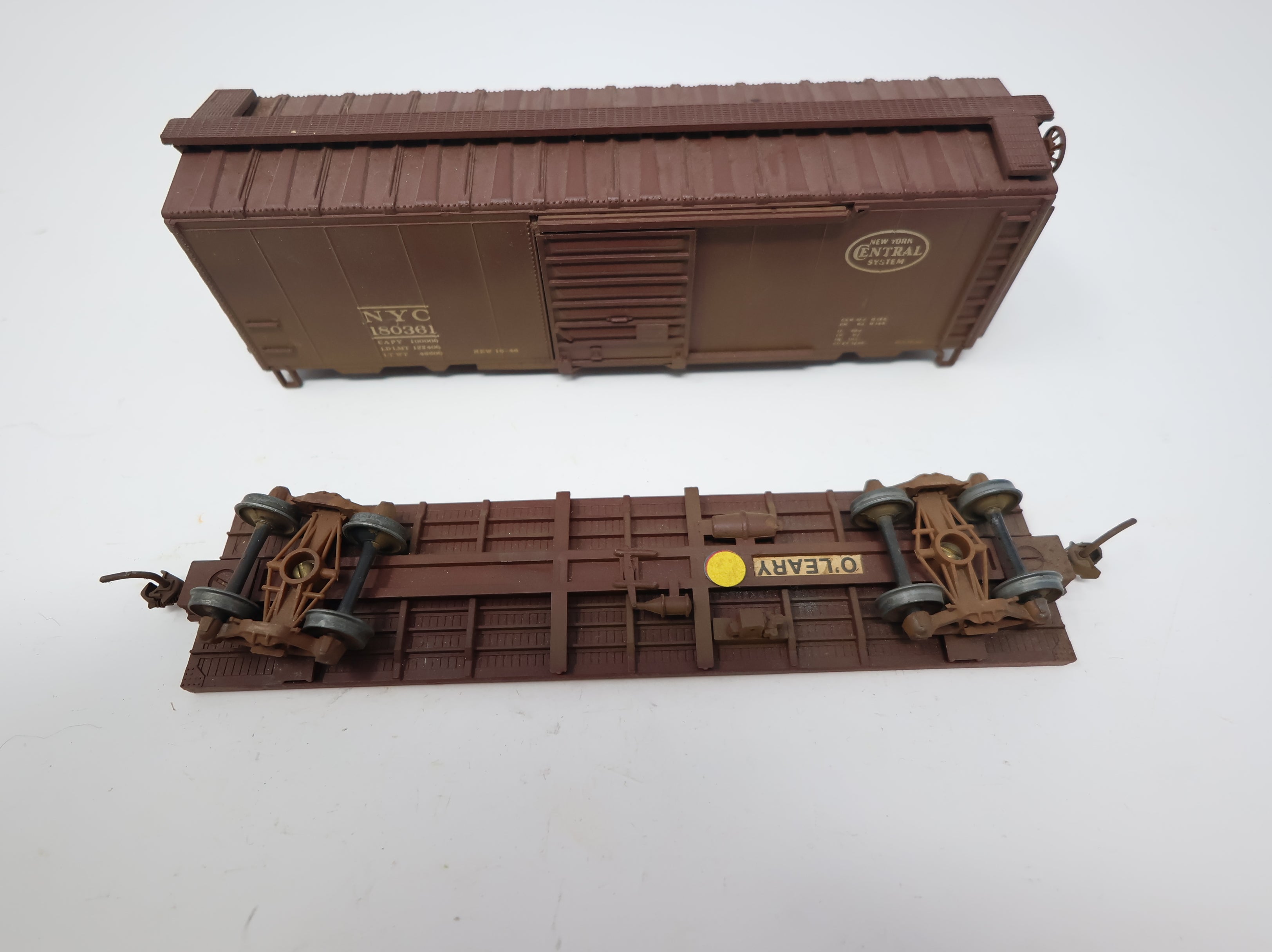 USED HO Scale 40' Box Car New York Central NYC #108361 Weathered