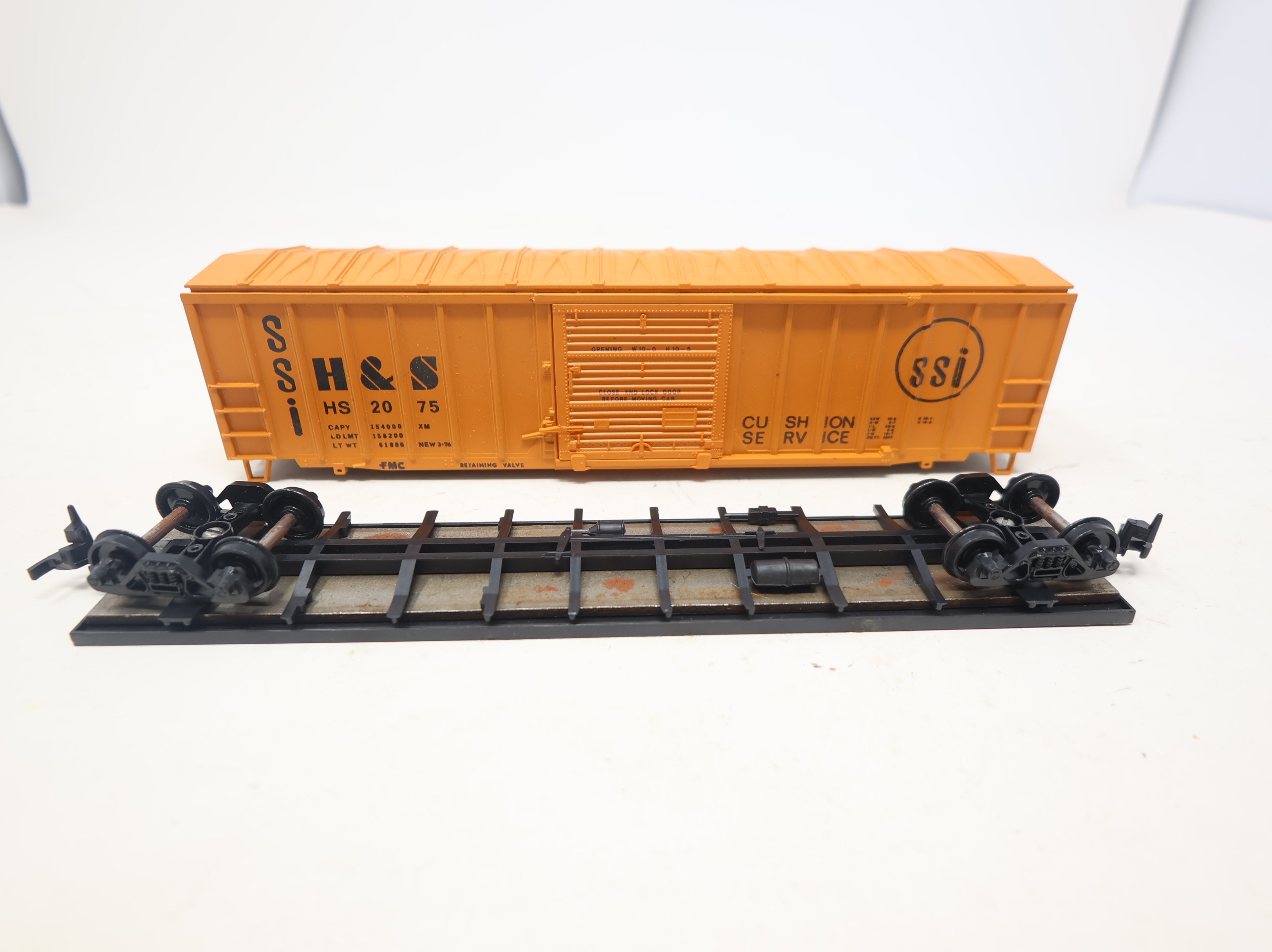 USED Athearn HO Scale 50' SD Box Car H&S Railroad HS #2075