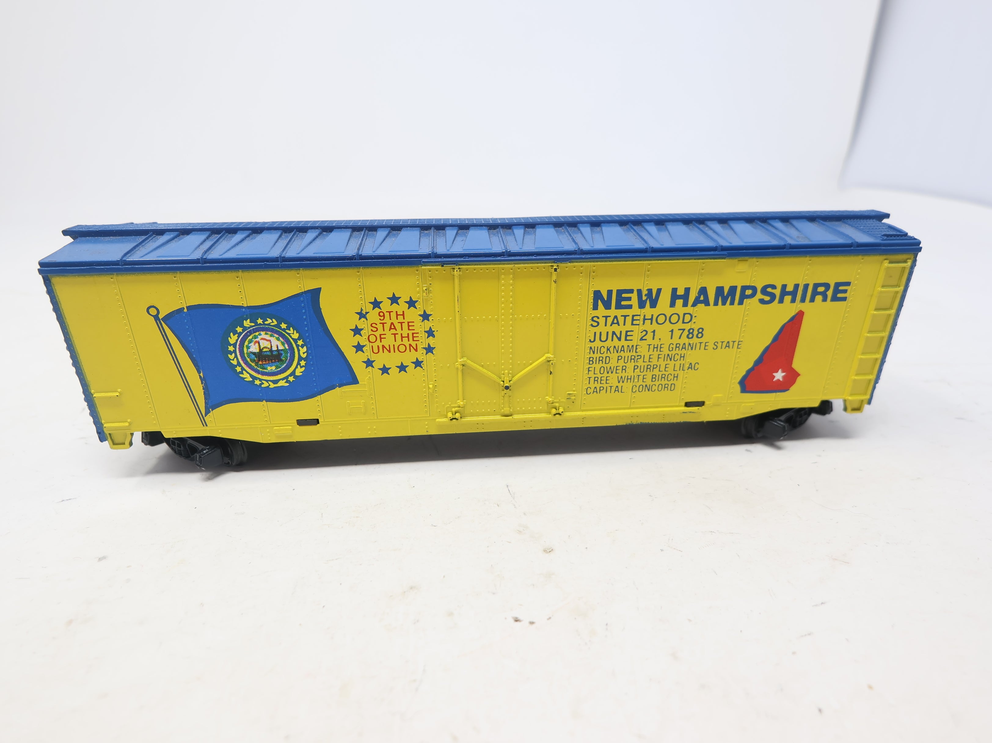 USED Tyco HO Scale 50' SD Box Car New Hampshire State Car