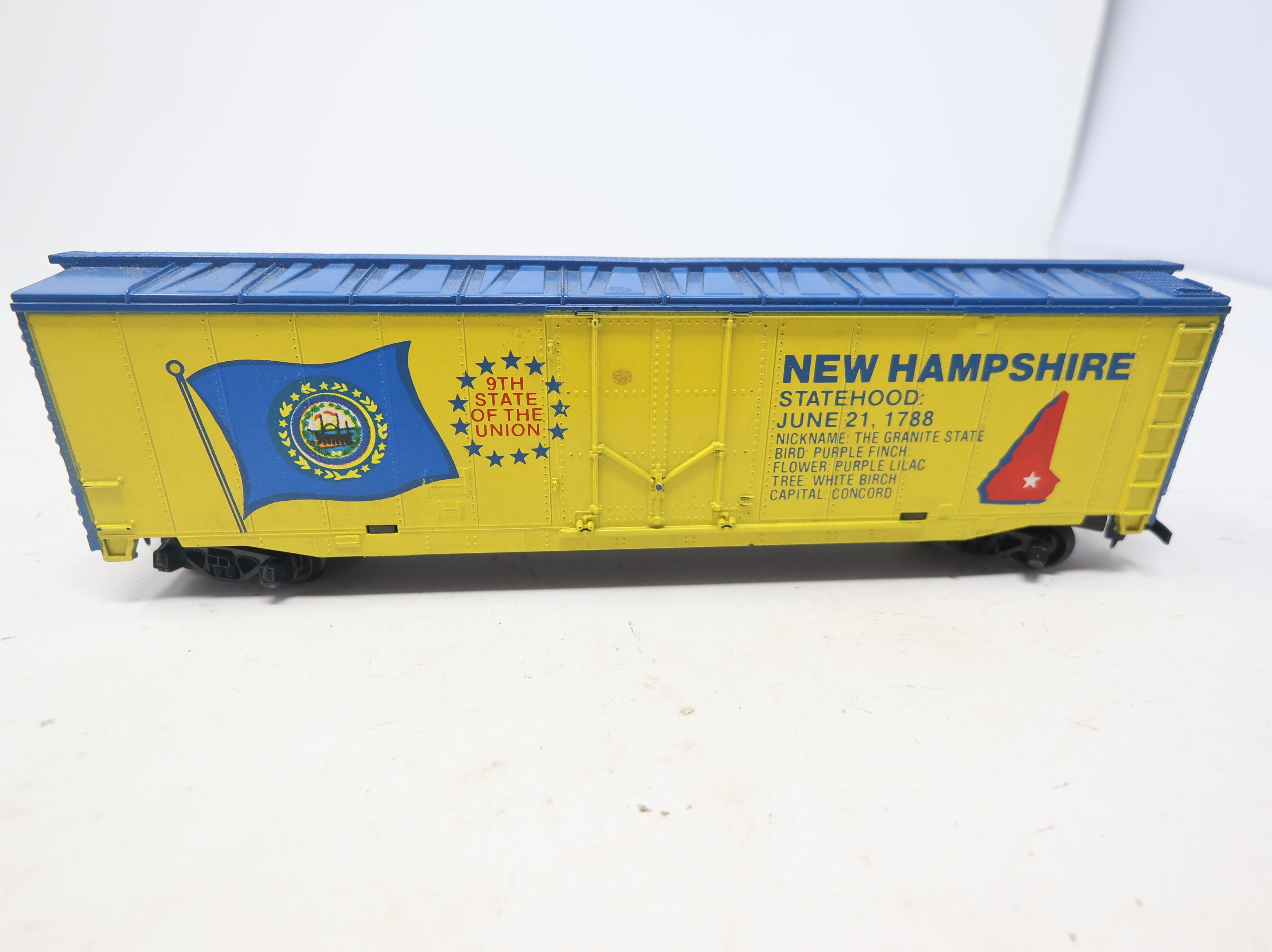 USED Tyco HO Scale 50' SD Box Car New Hampshire State Car