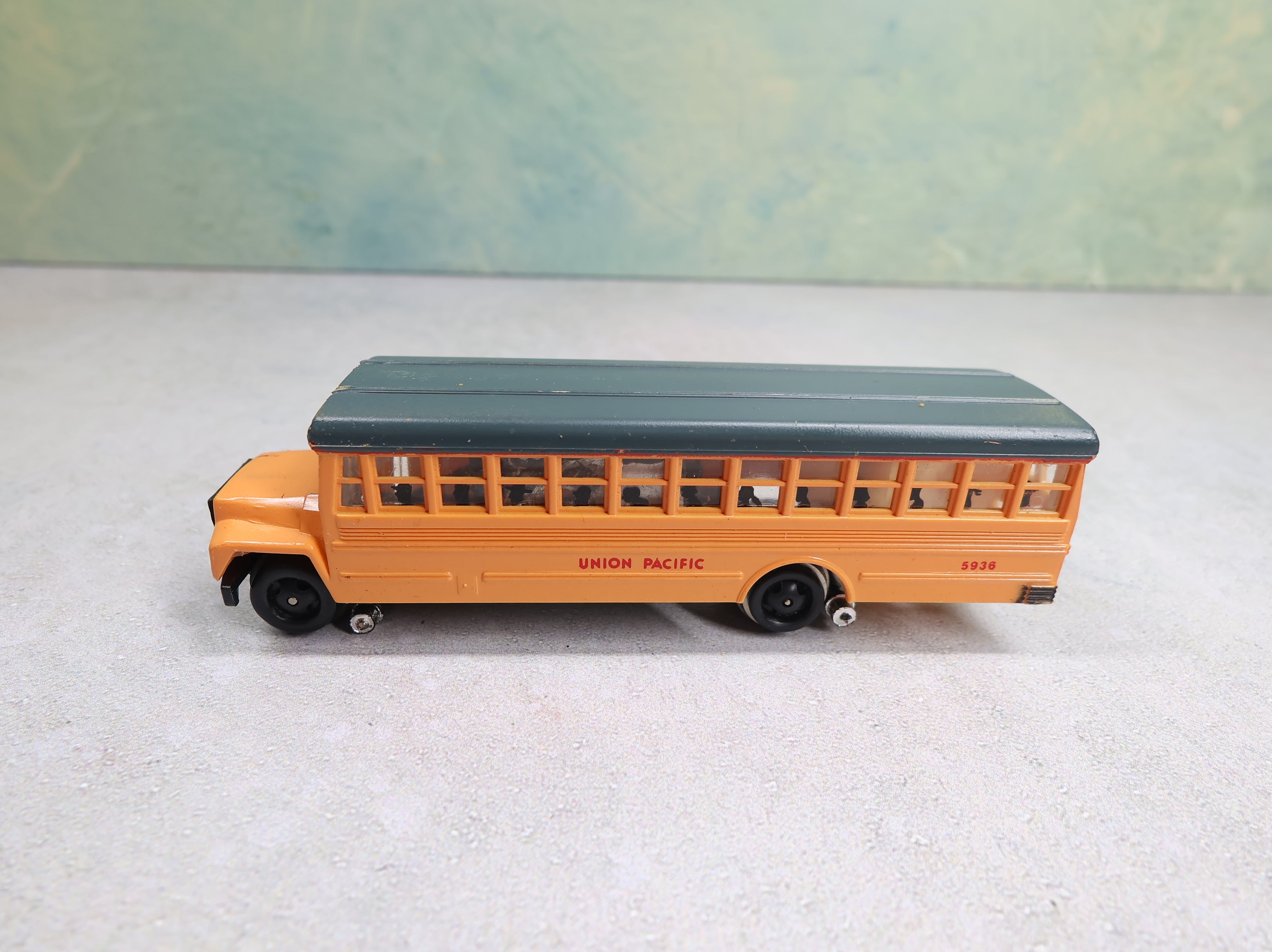 USED Bachmann HO Scale Bus Trackster Union Pacific #5936 Parts/Repairs DC