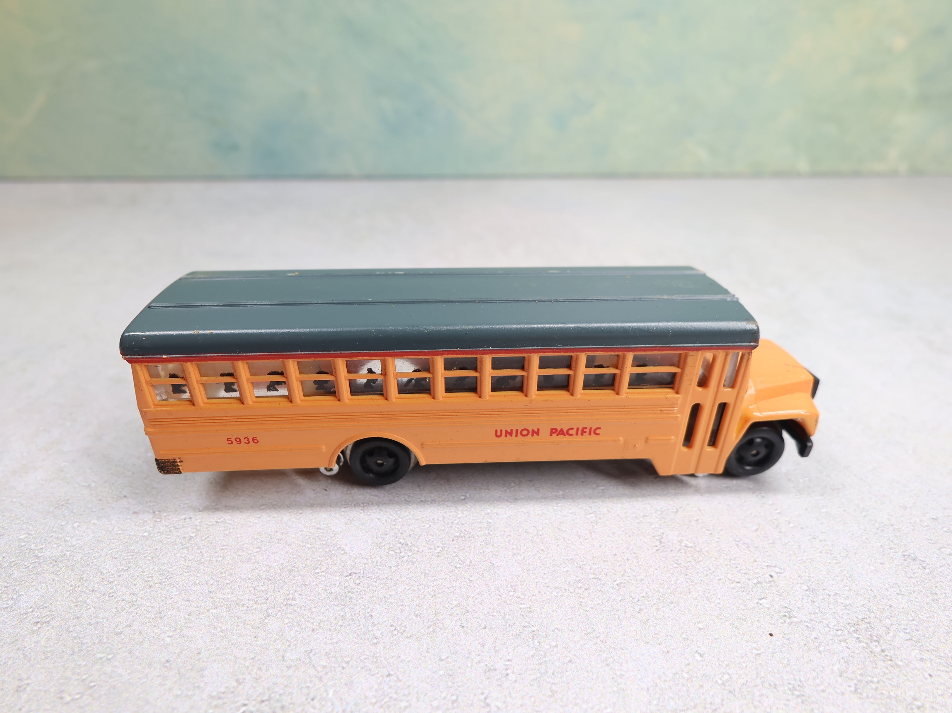 USED Bachmann HO Scale Bus Trackster Union Pacific #5936 Parts/Repairs DC