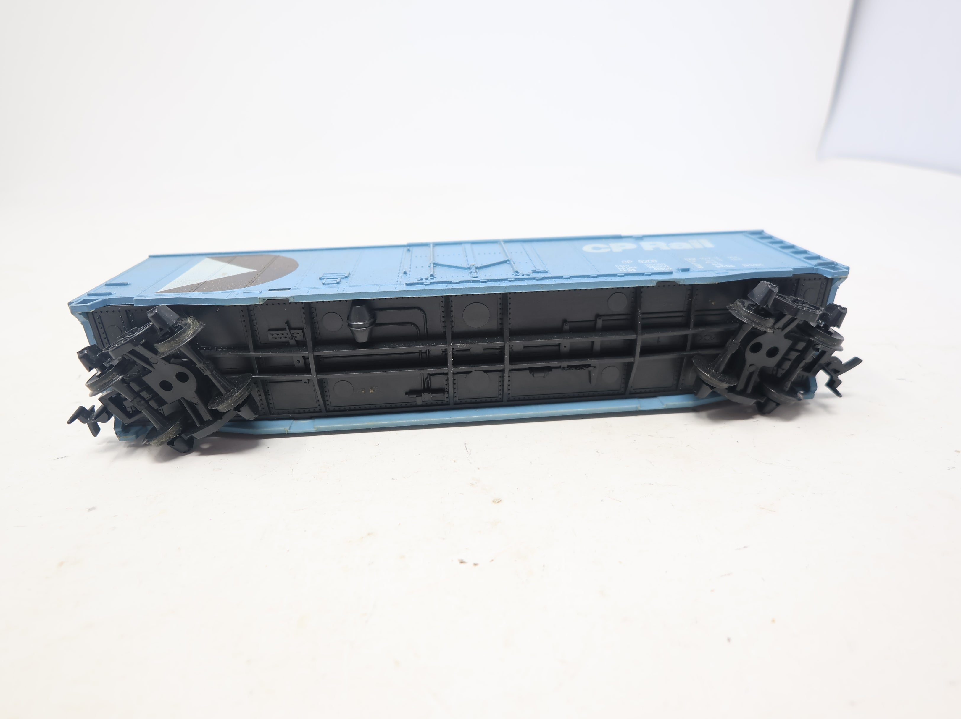 USED Tyco HO Scale 50' SD Box Car Canadian Pacific CP #9208